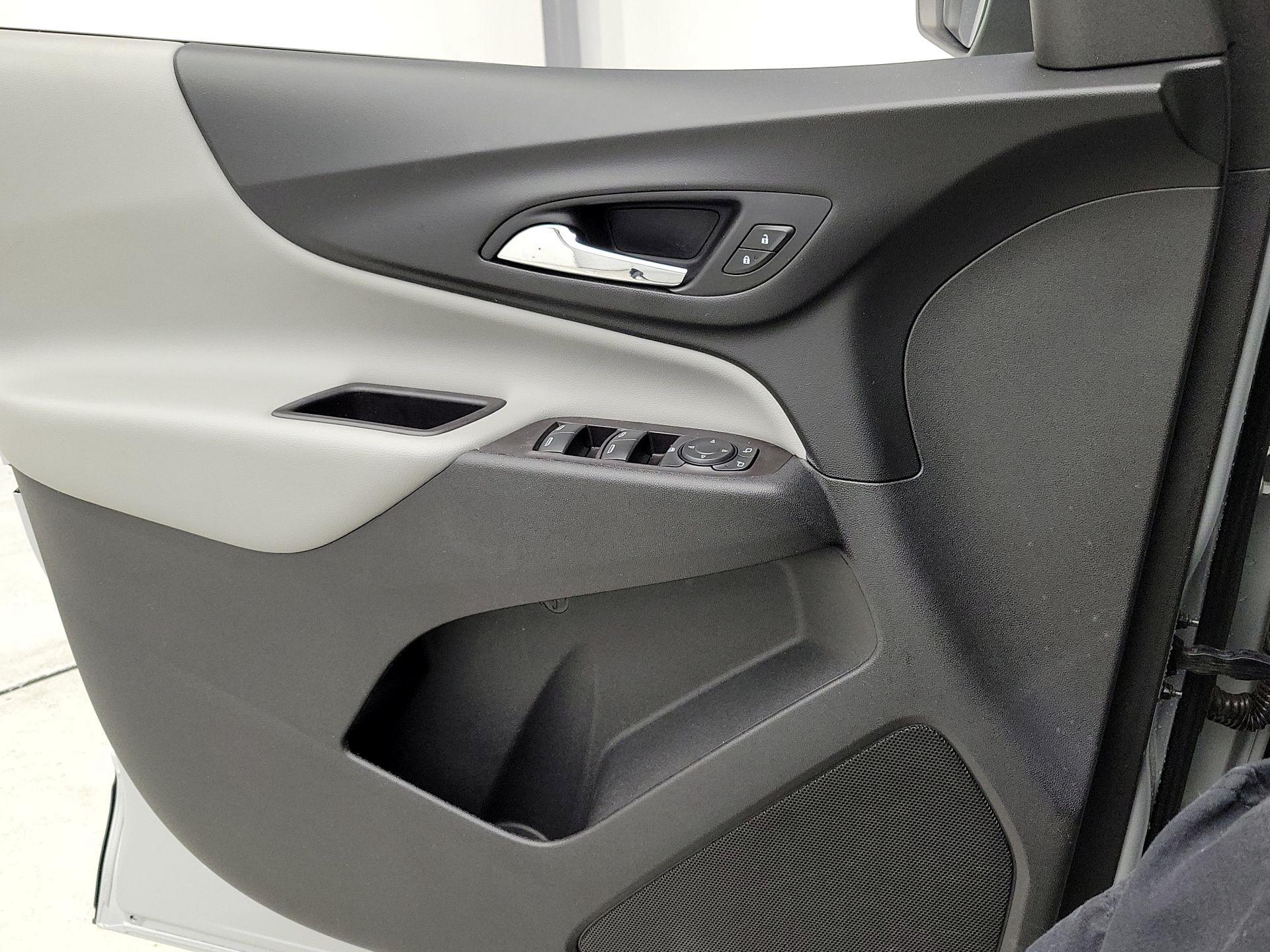 Thumbnail: 2022 Chevrolet Equinox - 12