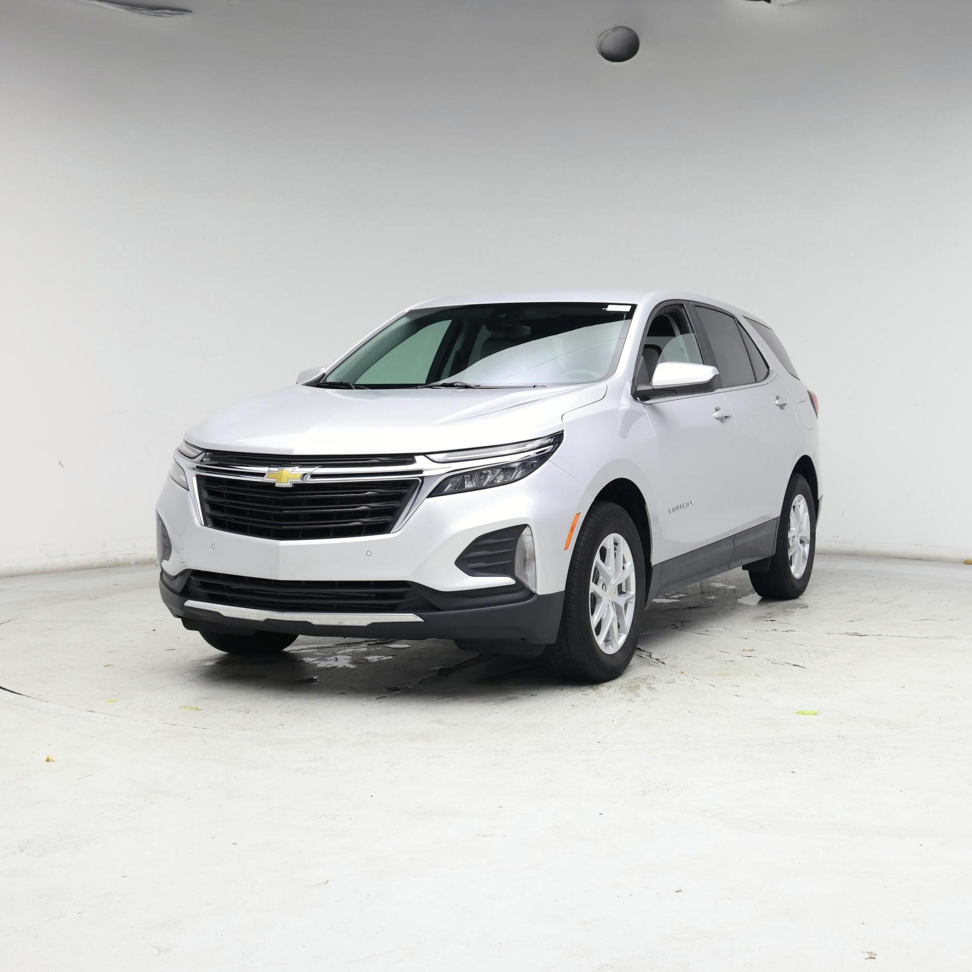 Thumbnail: 2022 Chevrolet Equinox - 4
