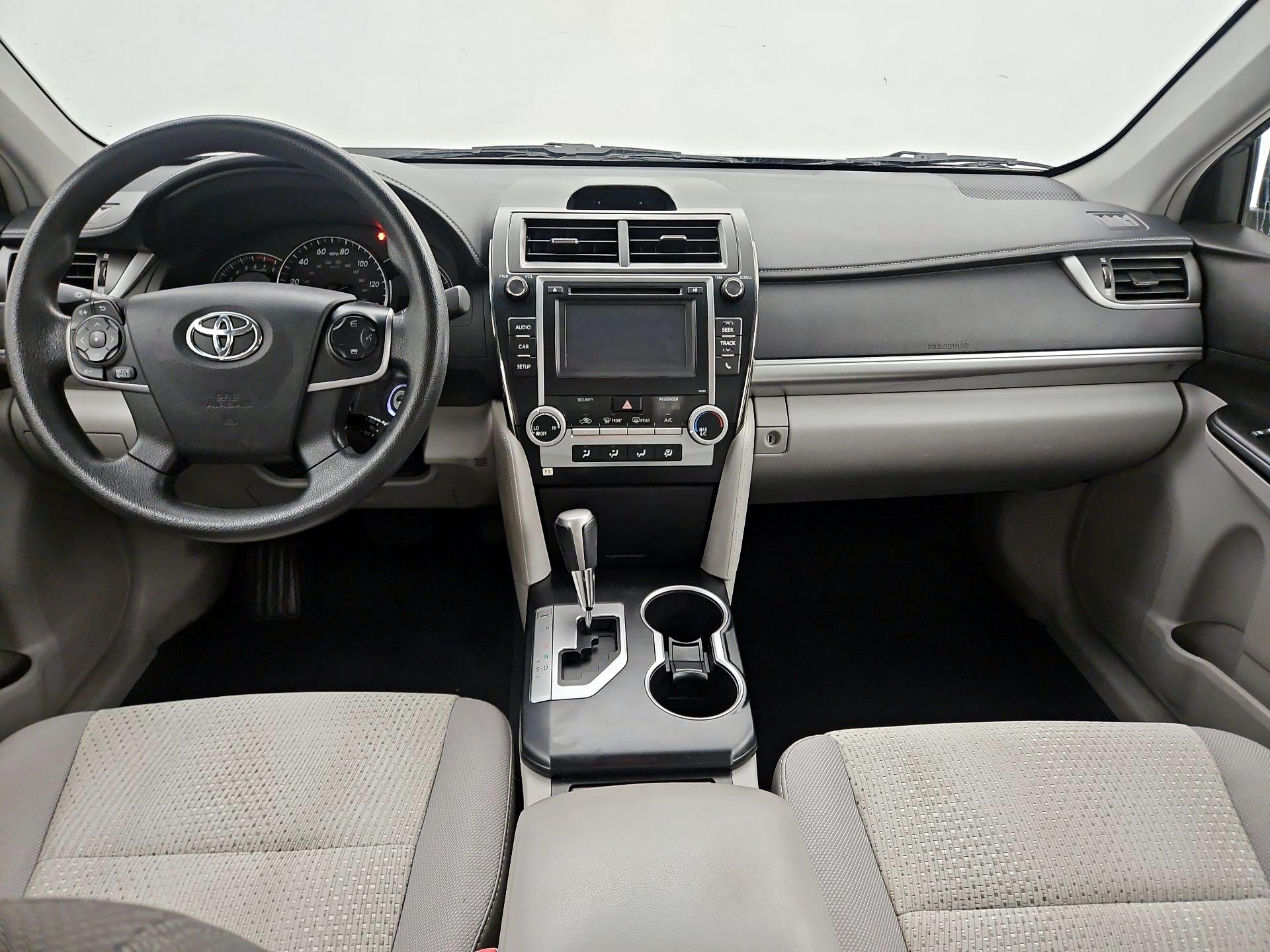 Thumbnail: 2014 Toyota Camry - 9