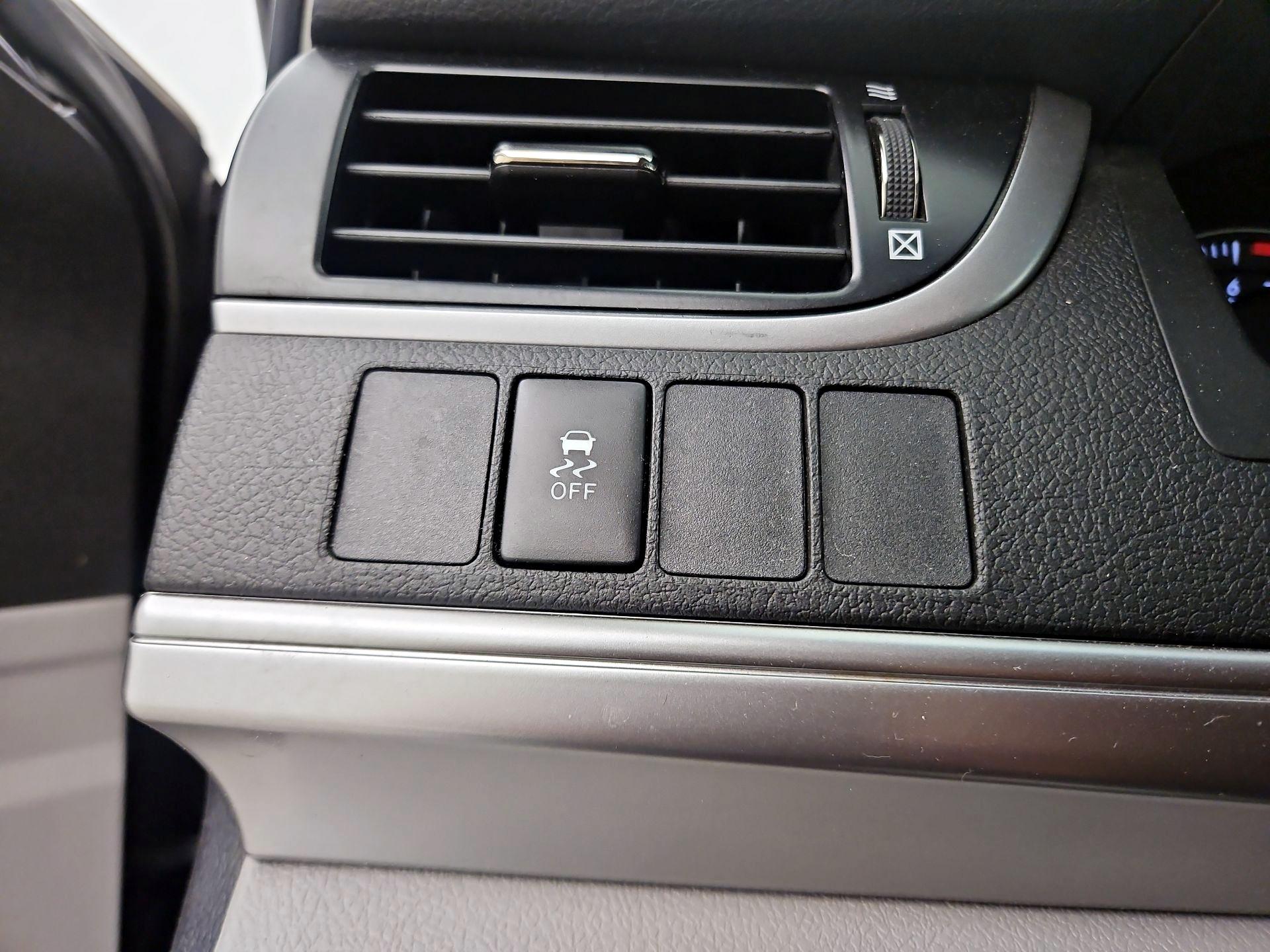 Thumbnail: 2014 Toyota Camry - 13
