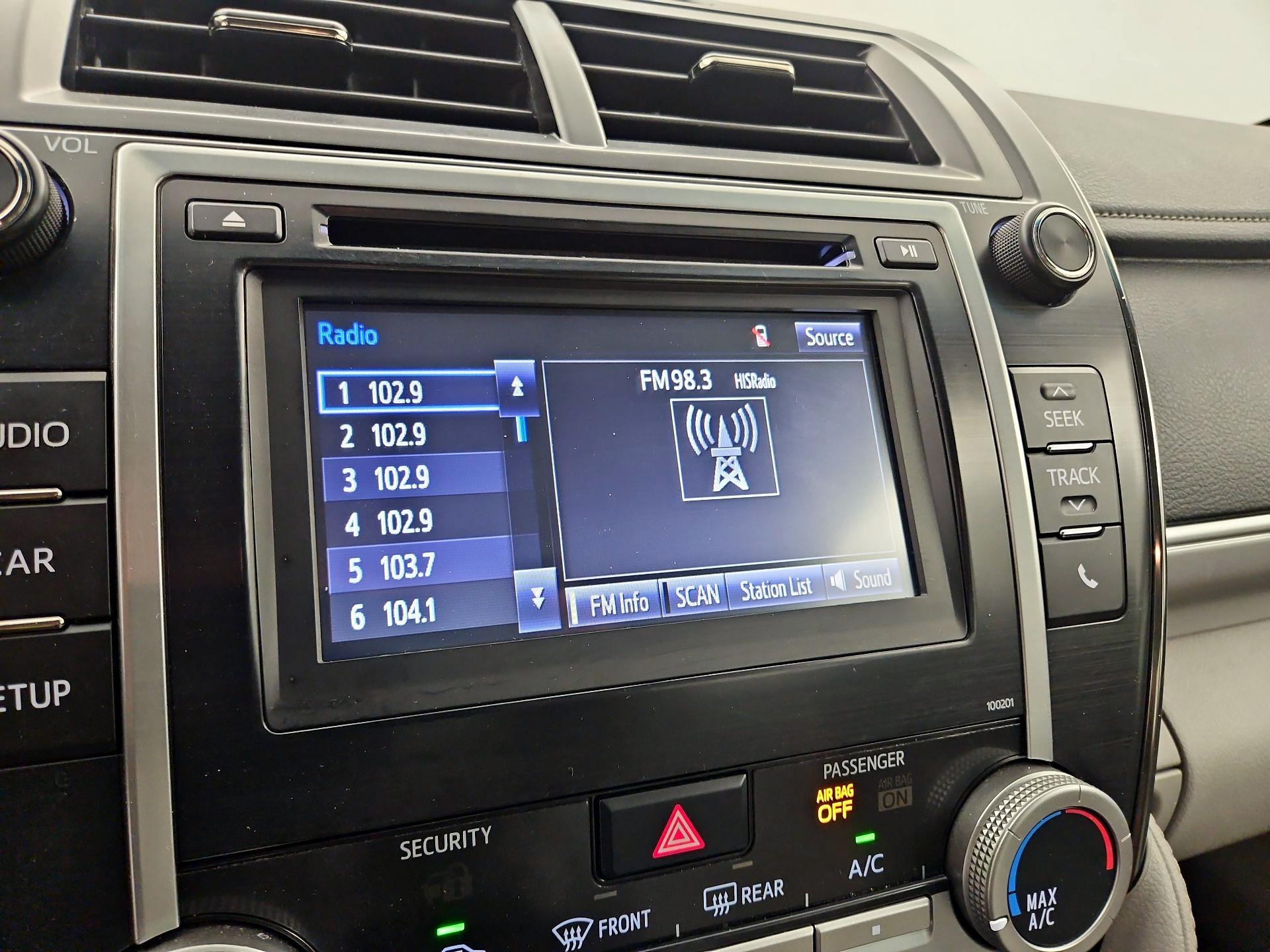 Thumbnail: 2014 Toyota Camry - 15