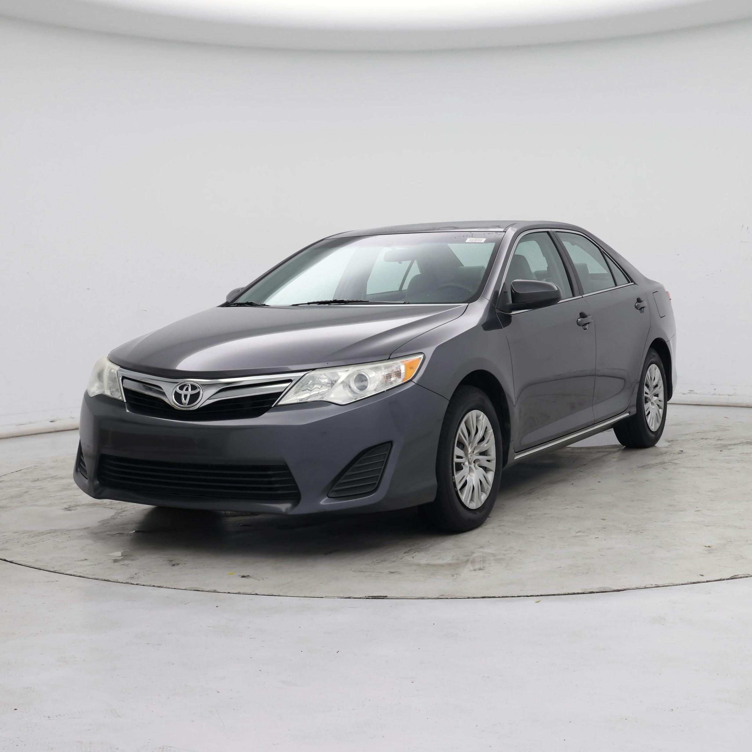 Thumbnail: 2014 Toyota Camry - 4