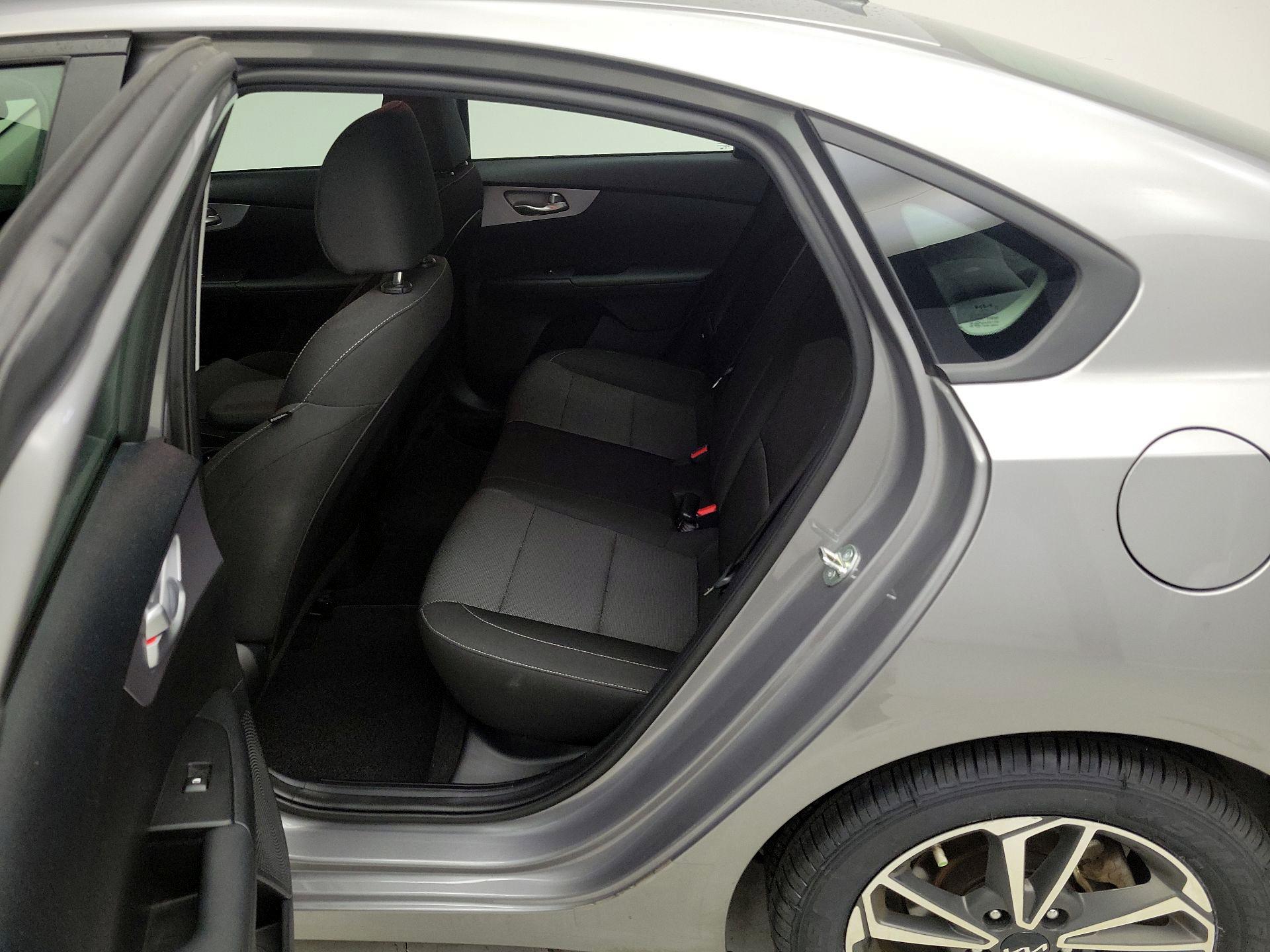 Thumbnail: 2023 Kia Forte - 19