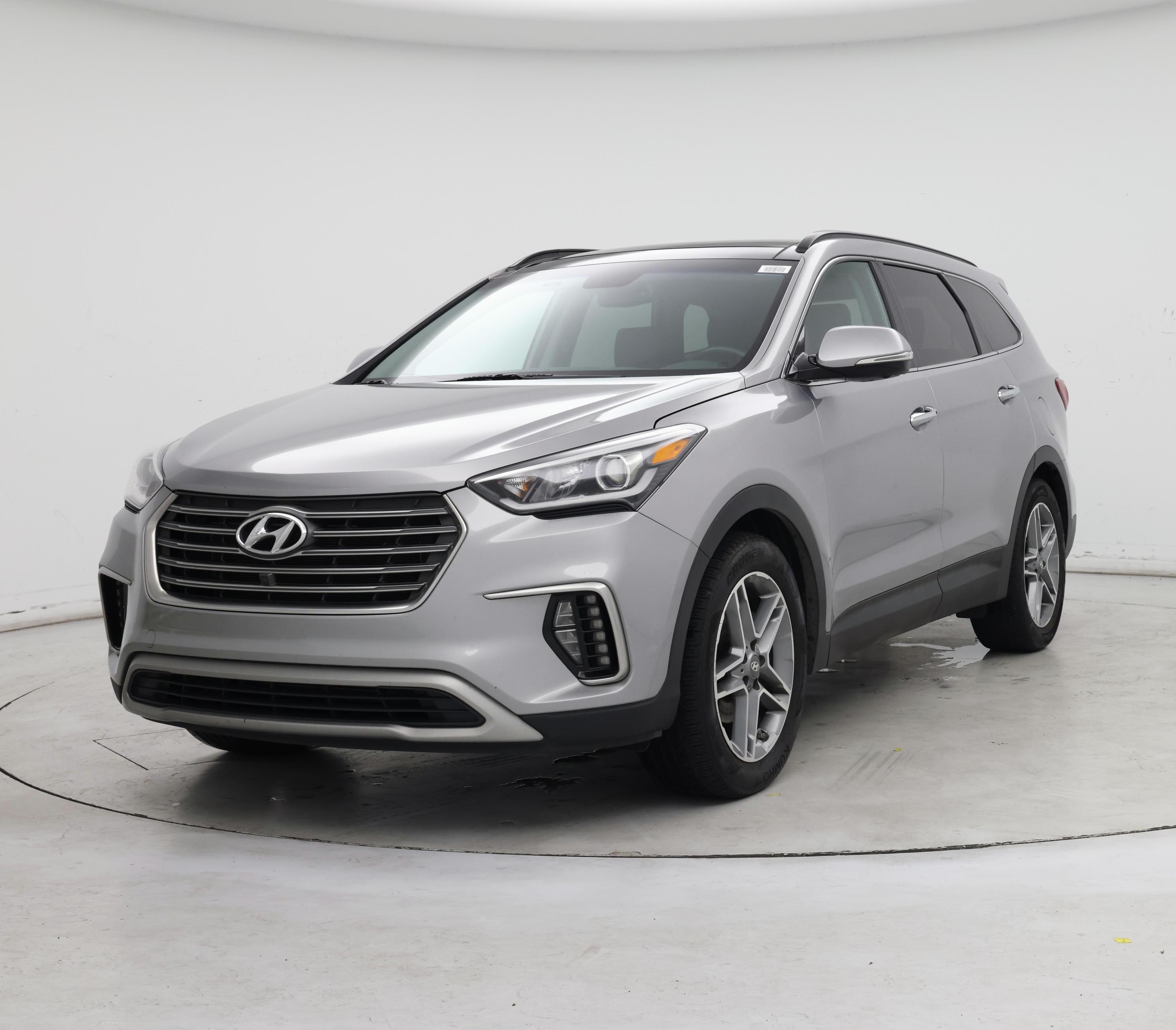 Thumbnail: 2017 Hyundai Santa Fe - 4