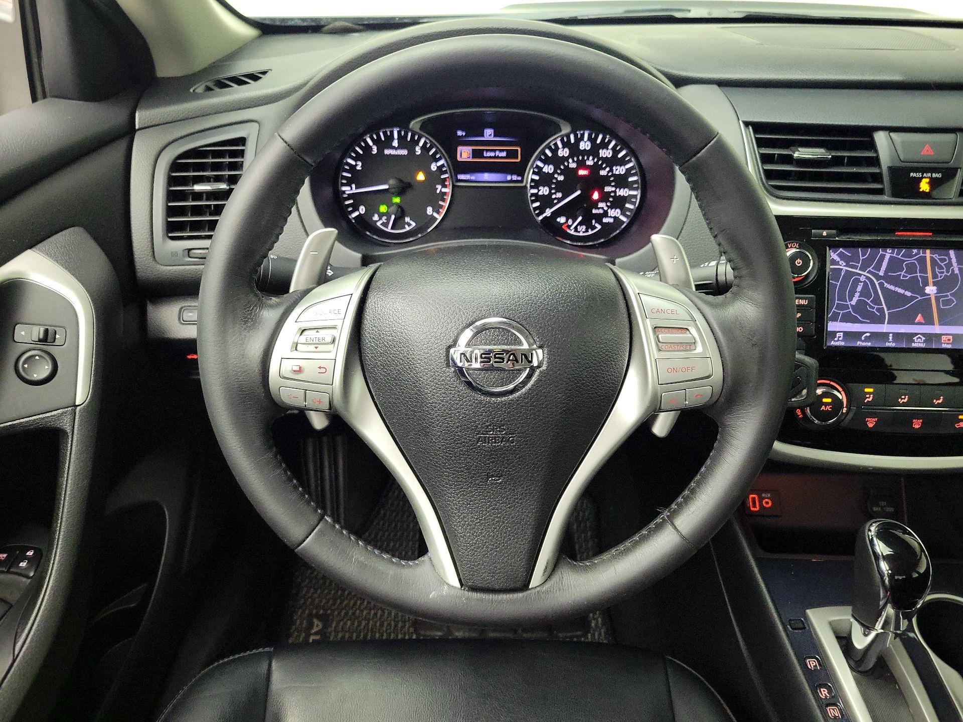 Thumbnail: 2018 Nissan Altima - 10