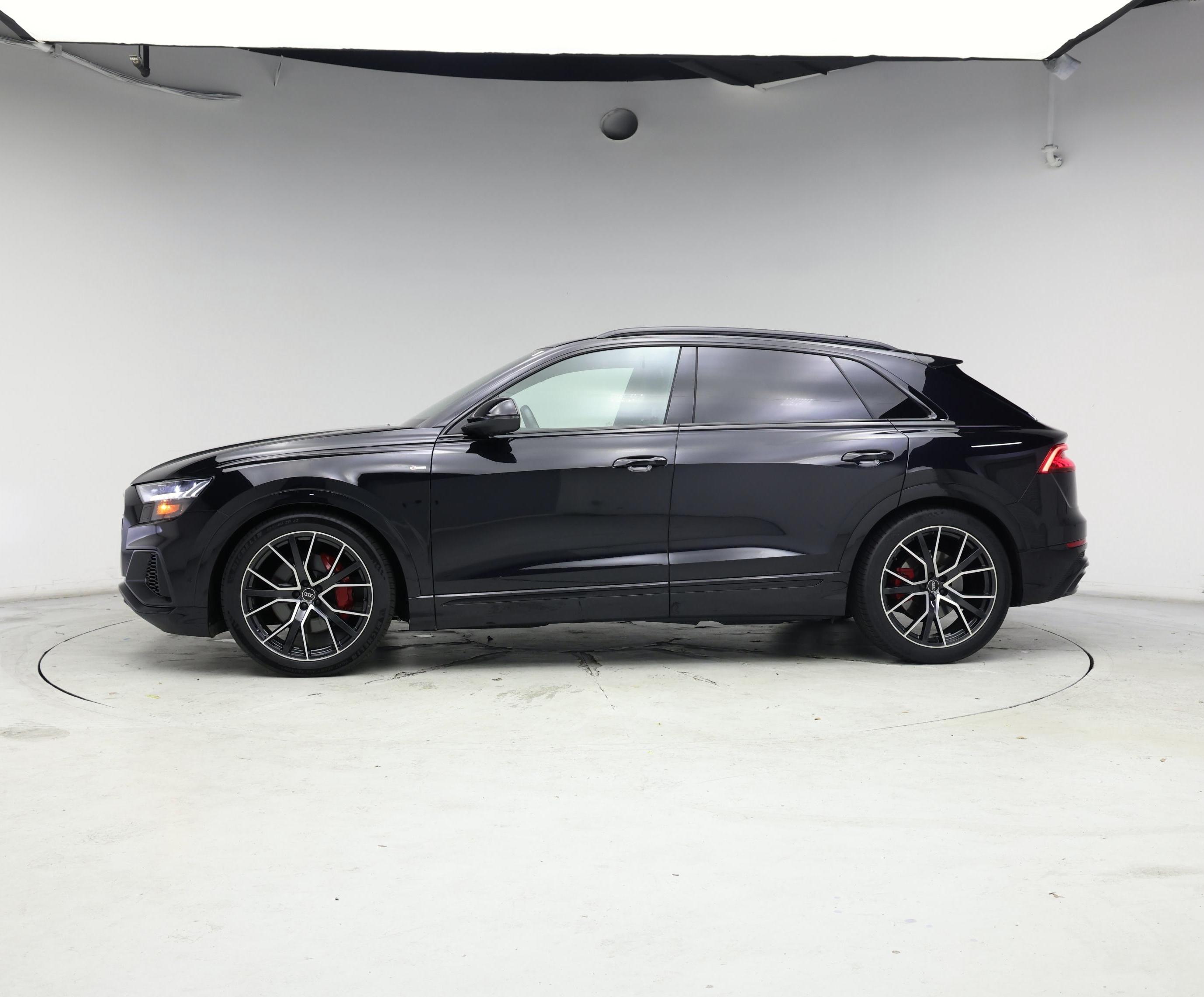 Thumbnail: 2021 Audi Q8 - 3