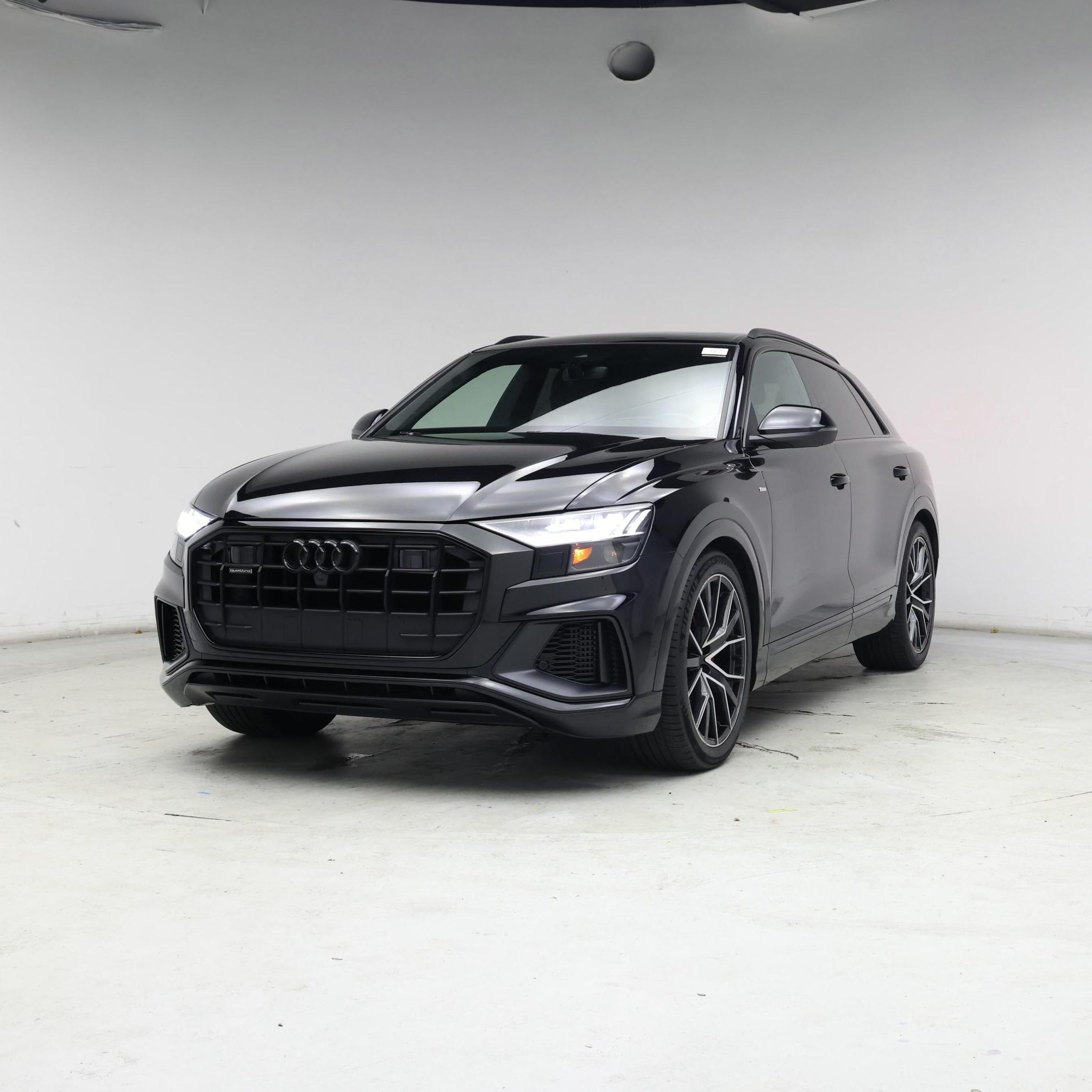 Thumbnail: 2021 Audi Q8 - 4