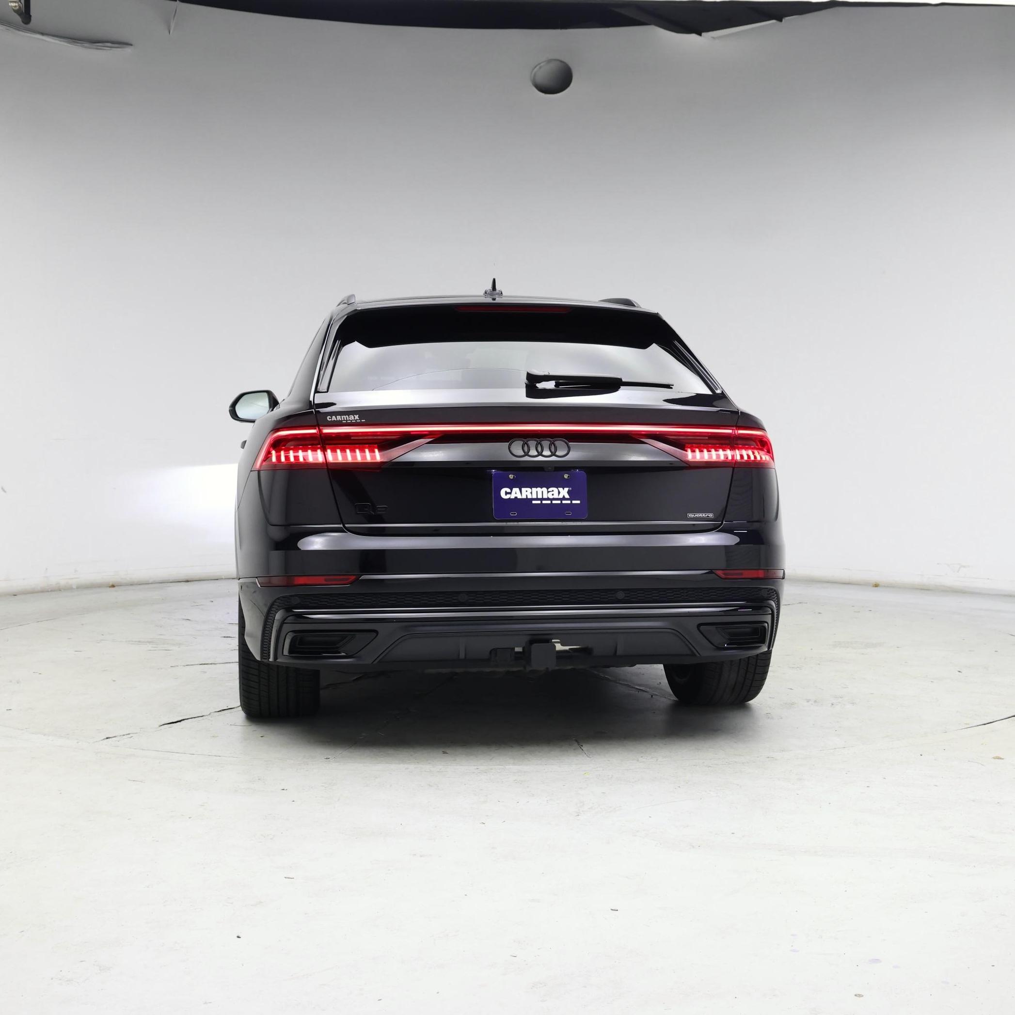 Thumbnail: 2021 Audi Q8 - 6