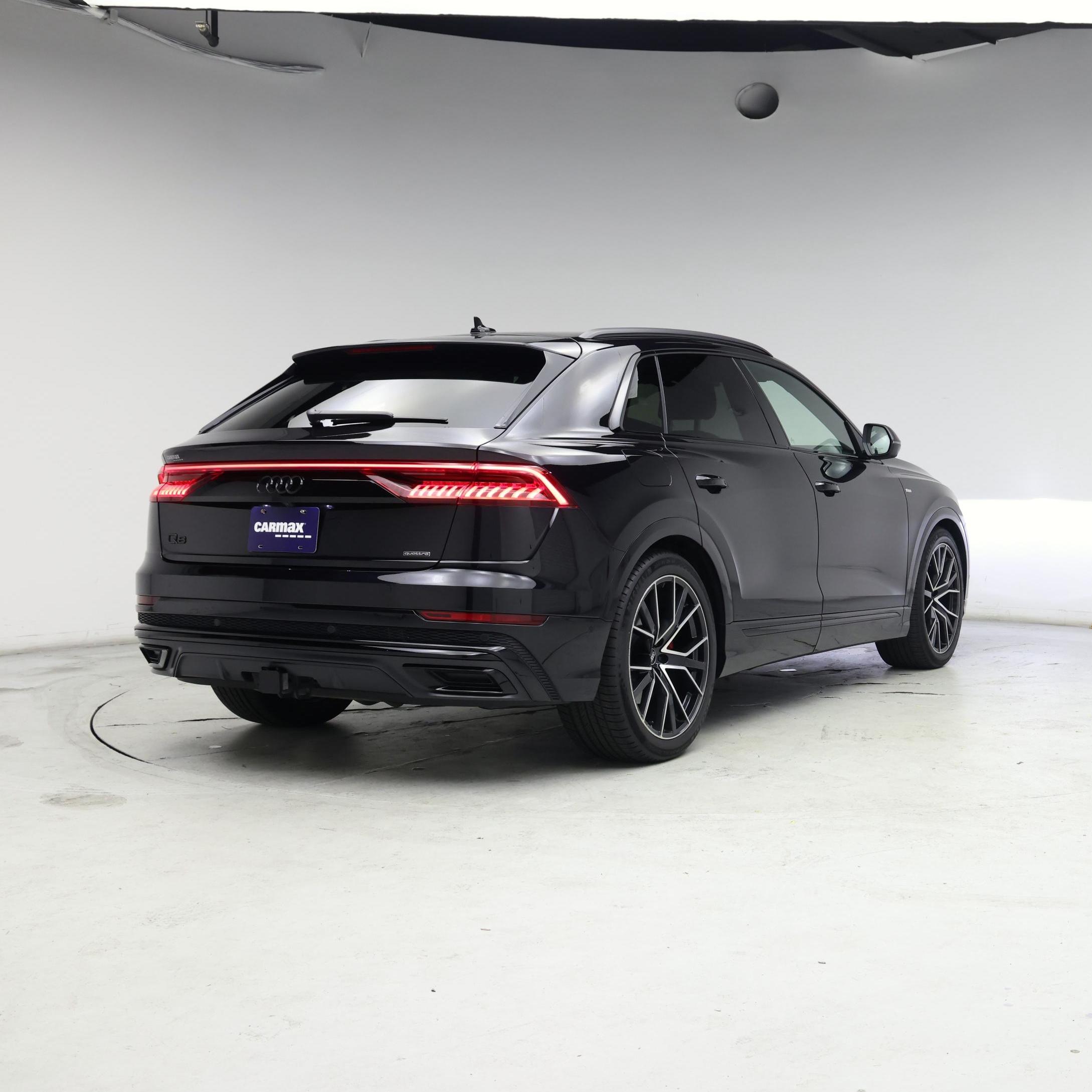Thumbnail: 2021 Audi Q8 - 8