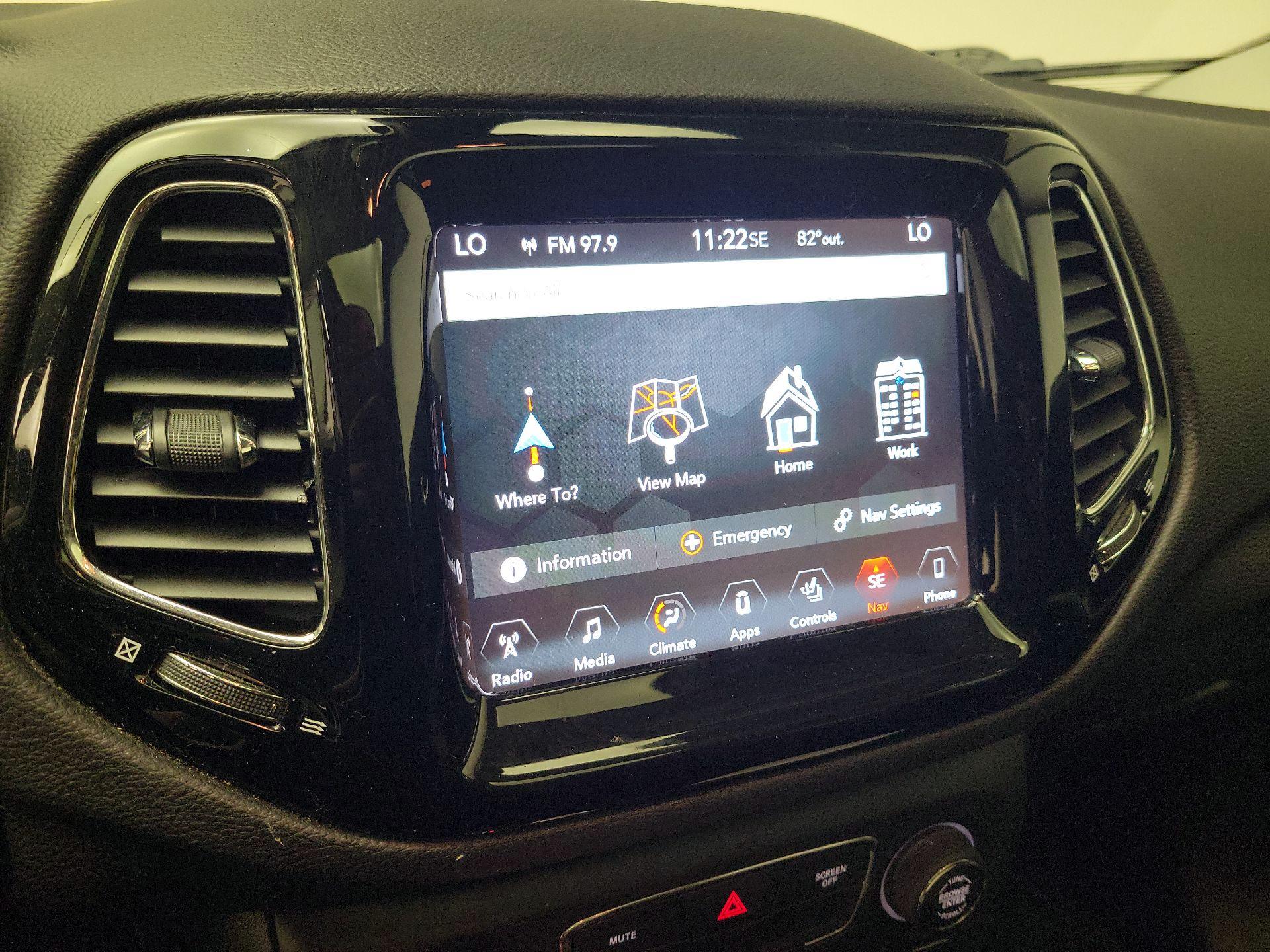 Thumbnail: 2018 Jeep Compass - 14
