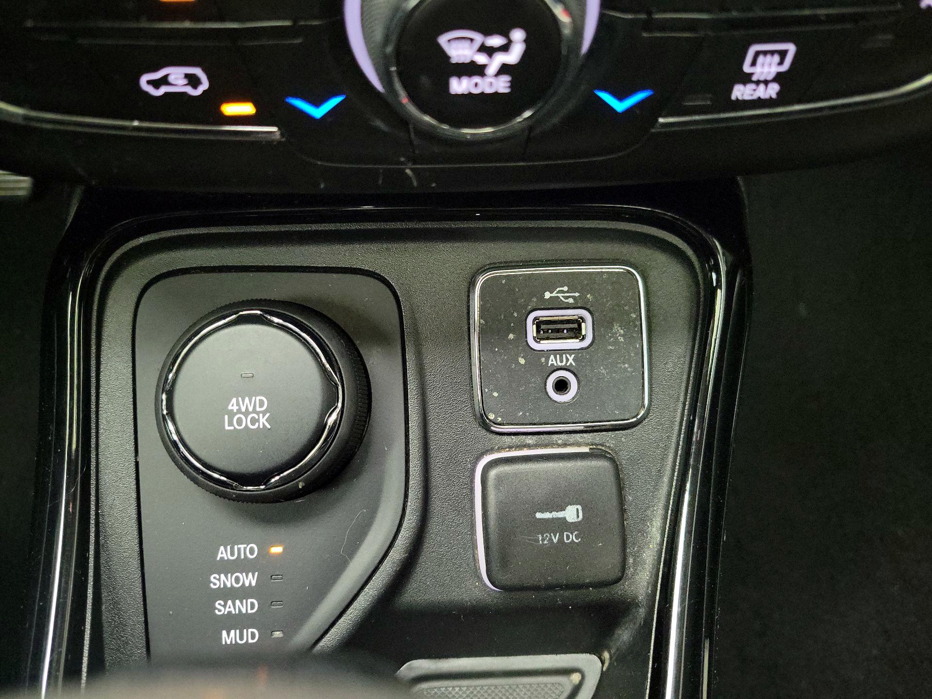 Thumbnail: 2018 Jeep Compass - 19