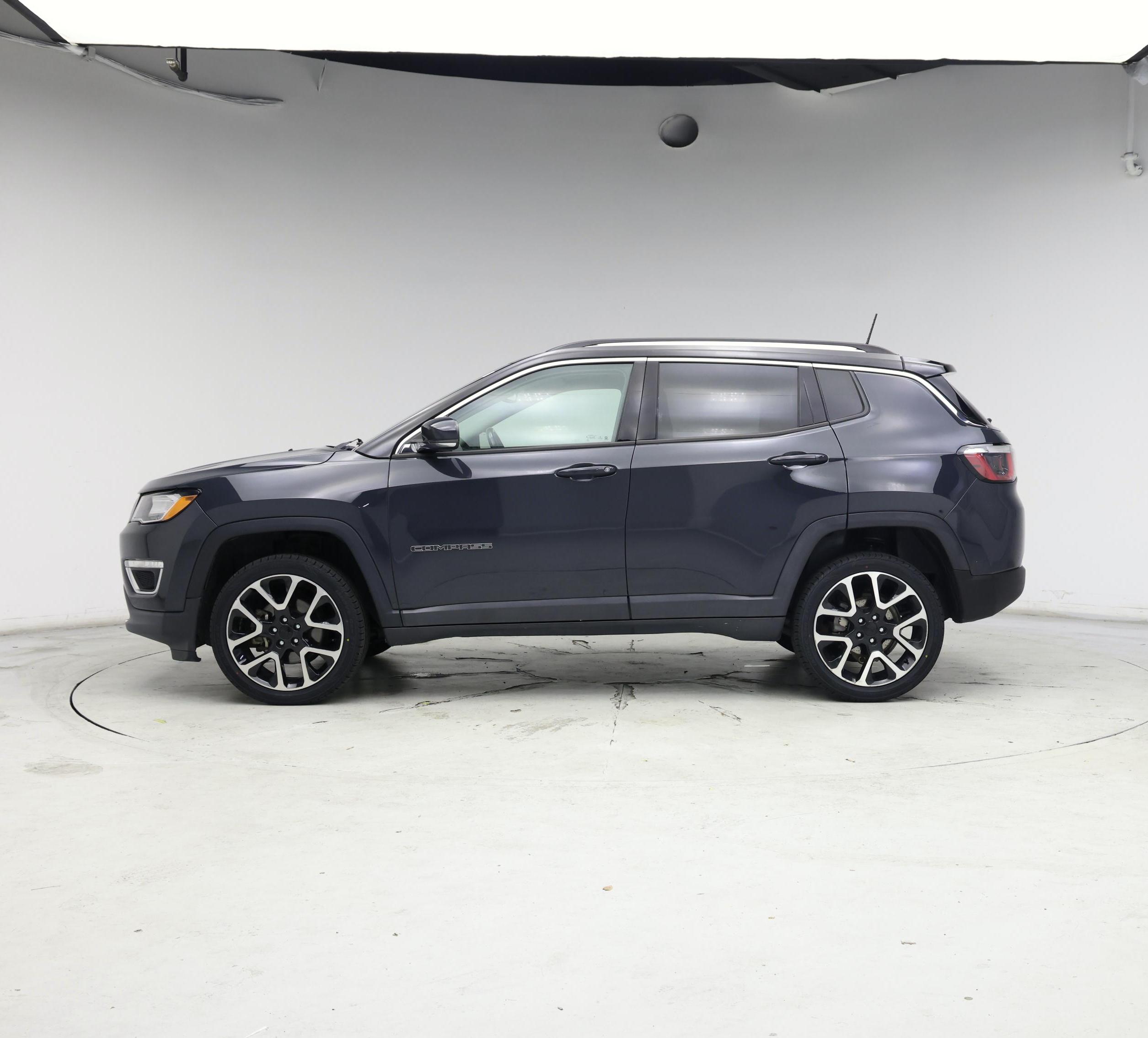 Thumbnail: 2018 Jeep Compass - 3