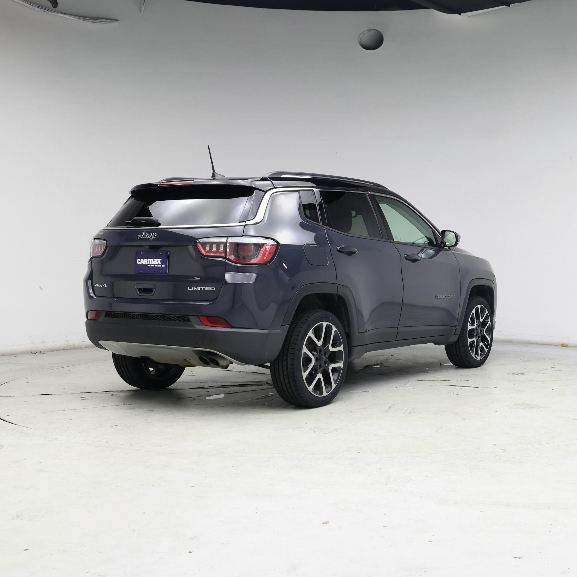 Thumbnail: 2018 Jeep Compass - 8