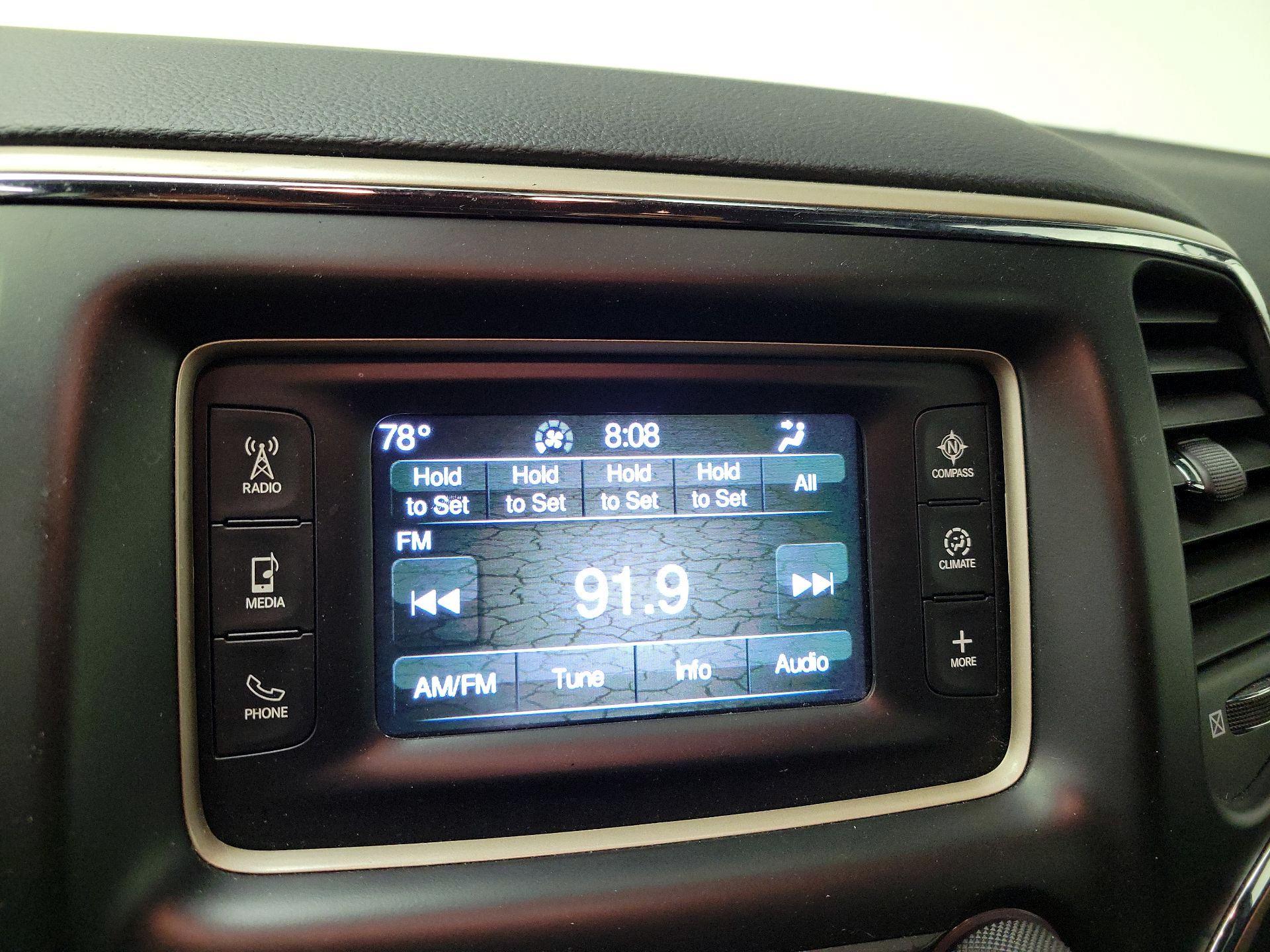 Thumbnail: 2017 Jeep Grand Cherokee - 15