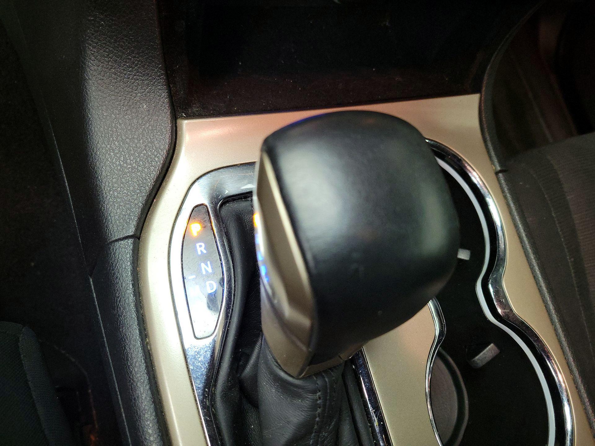 Thumbnail: 2017 Jeep Grand Cherokee - 17