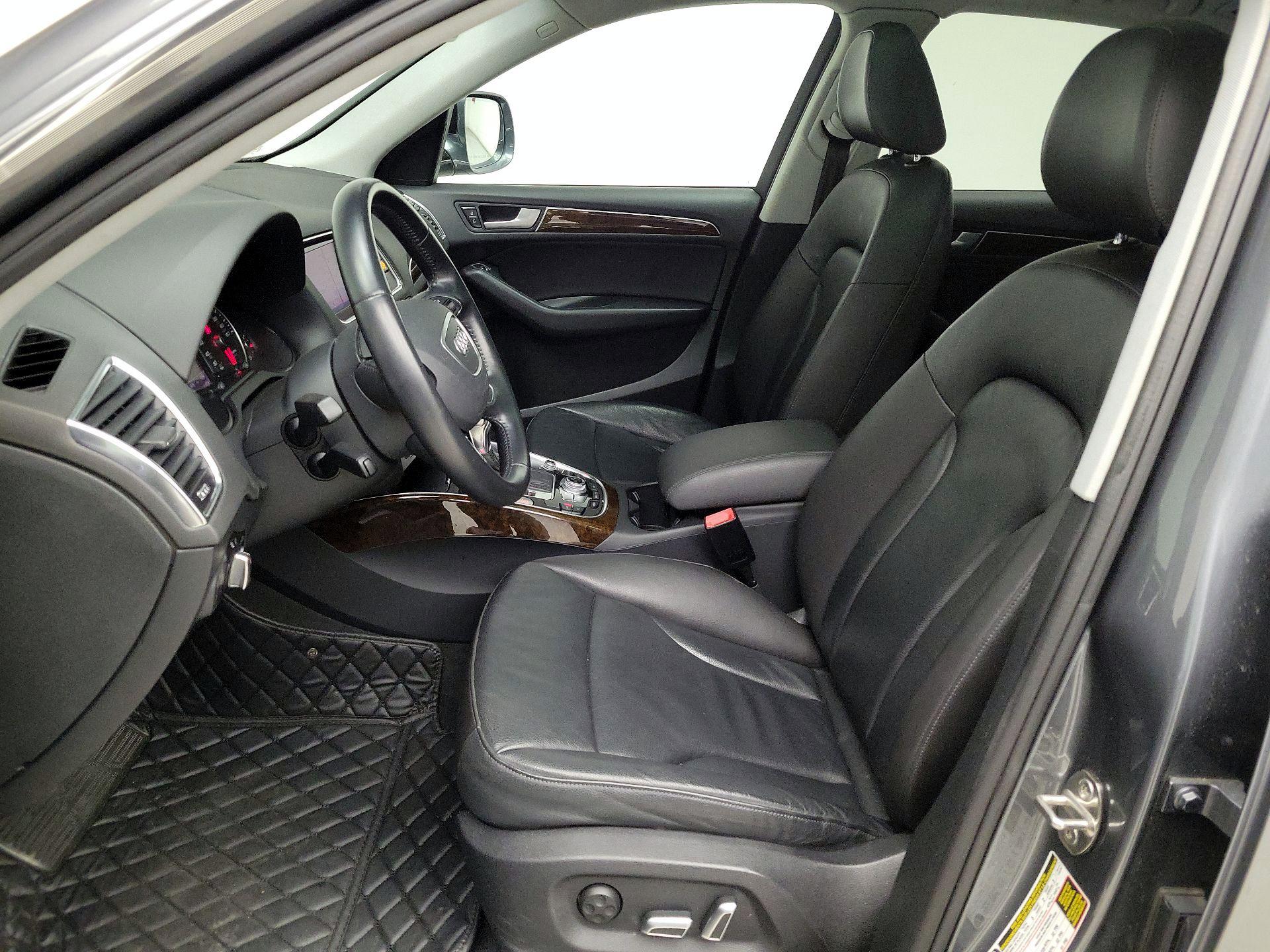 Thumbnail: 2015 Audi Q5 - 11