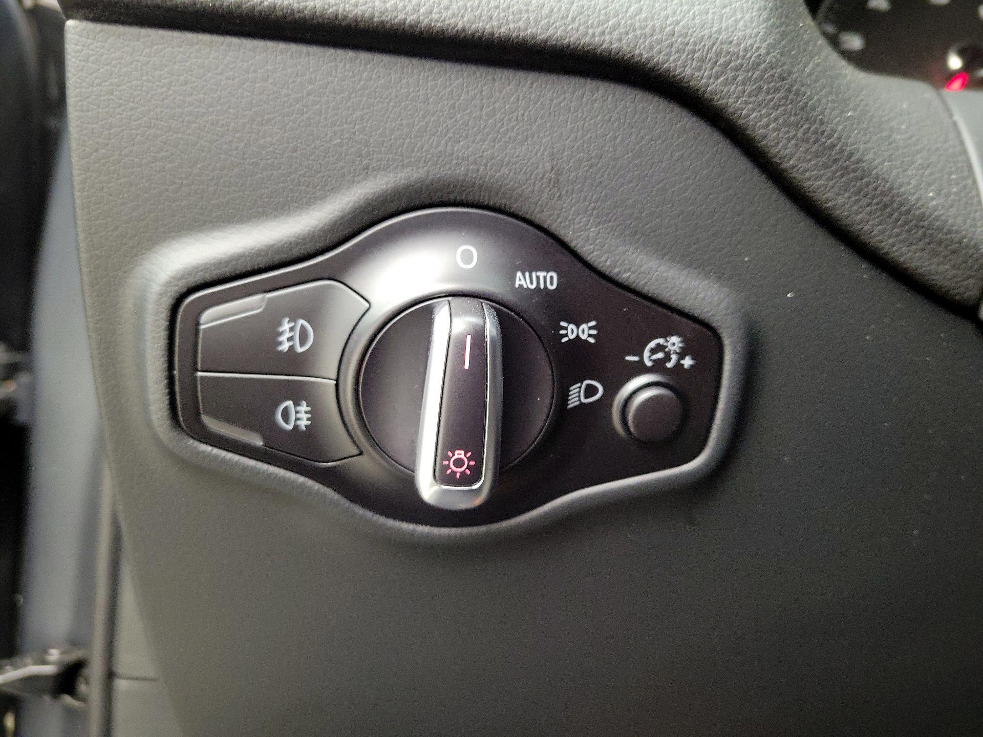 Thumbnail: 2015 Audi Q5 - 13