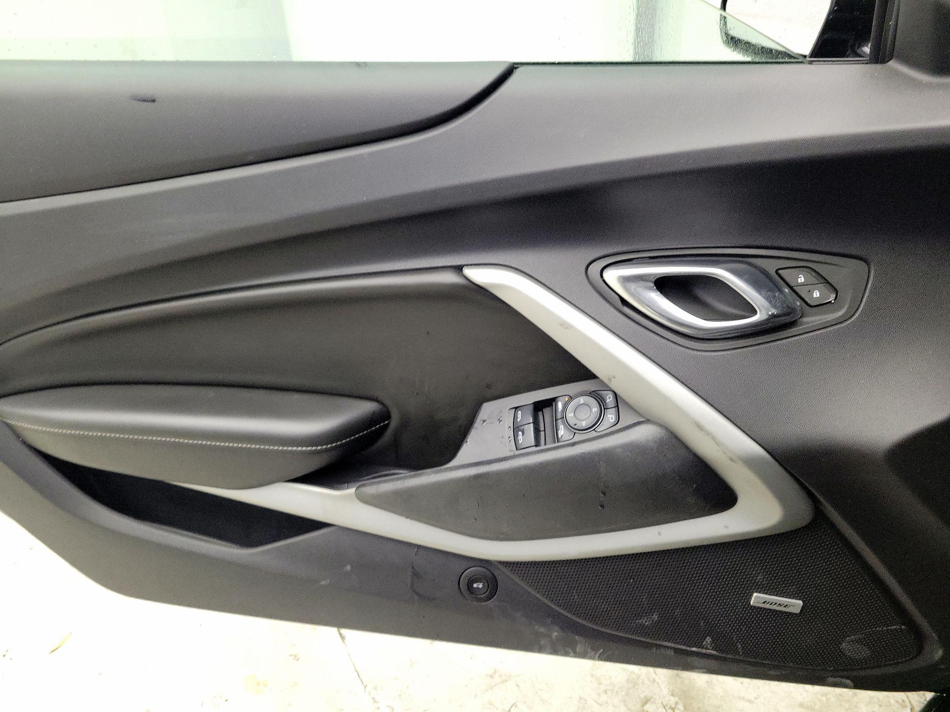 Thumbnail: 2016 Chevrolet Camaro - 12