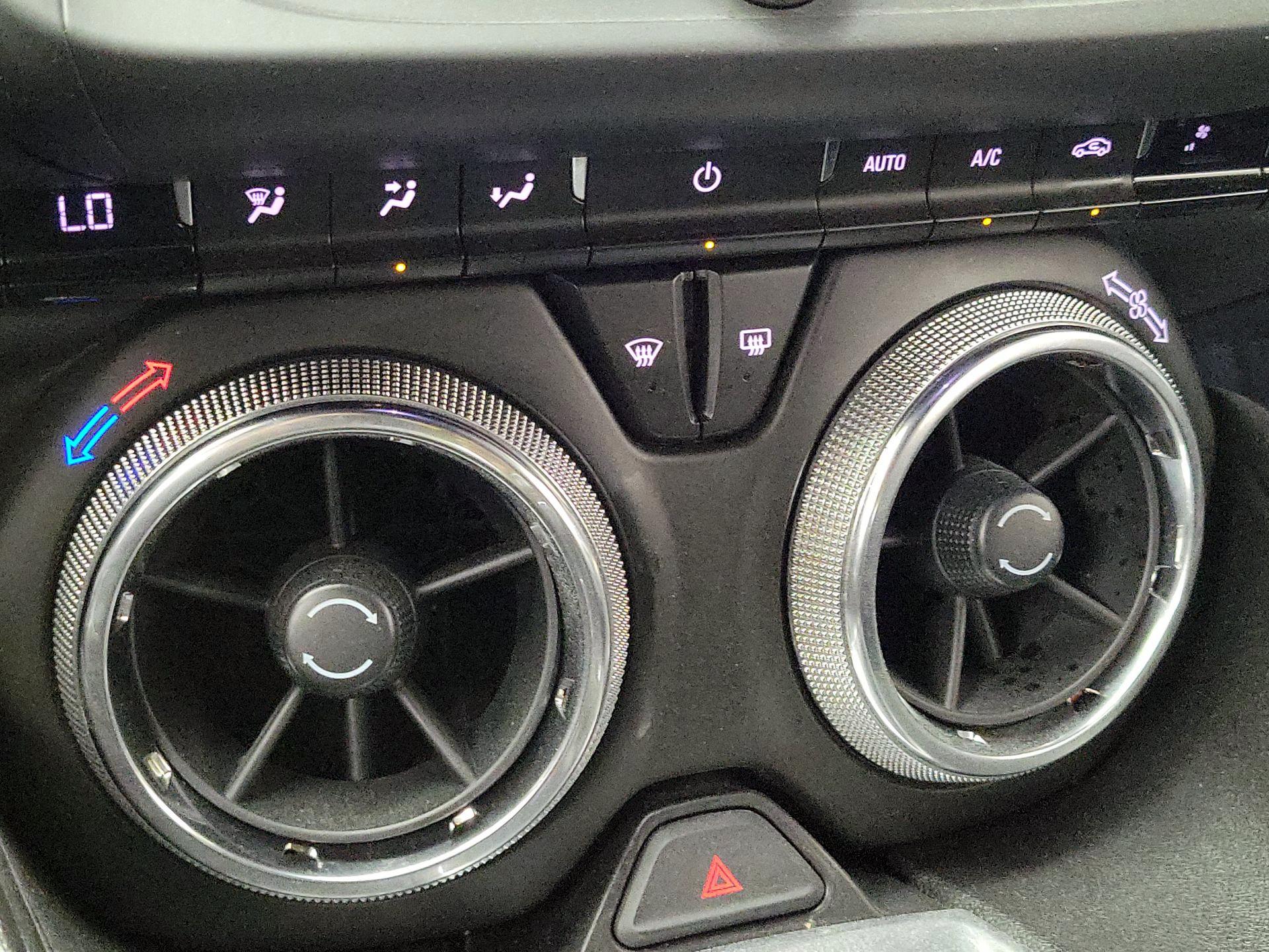 Thumbnail: 2016 Chevrolet Camaro - 15