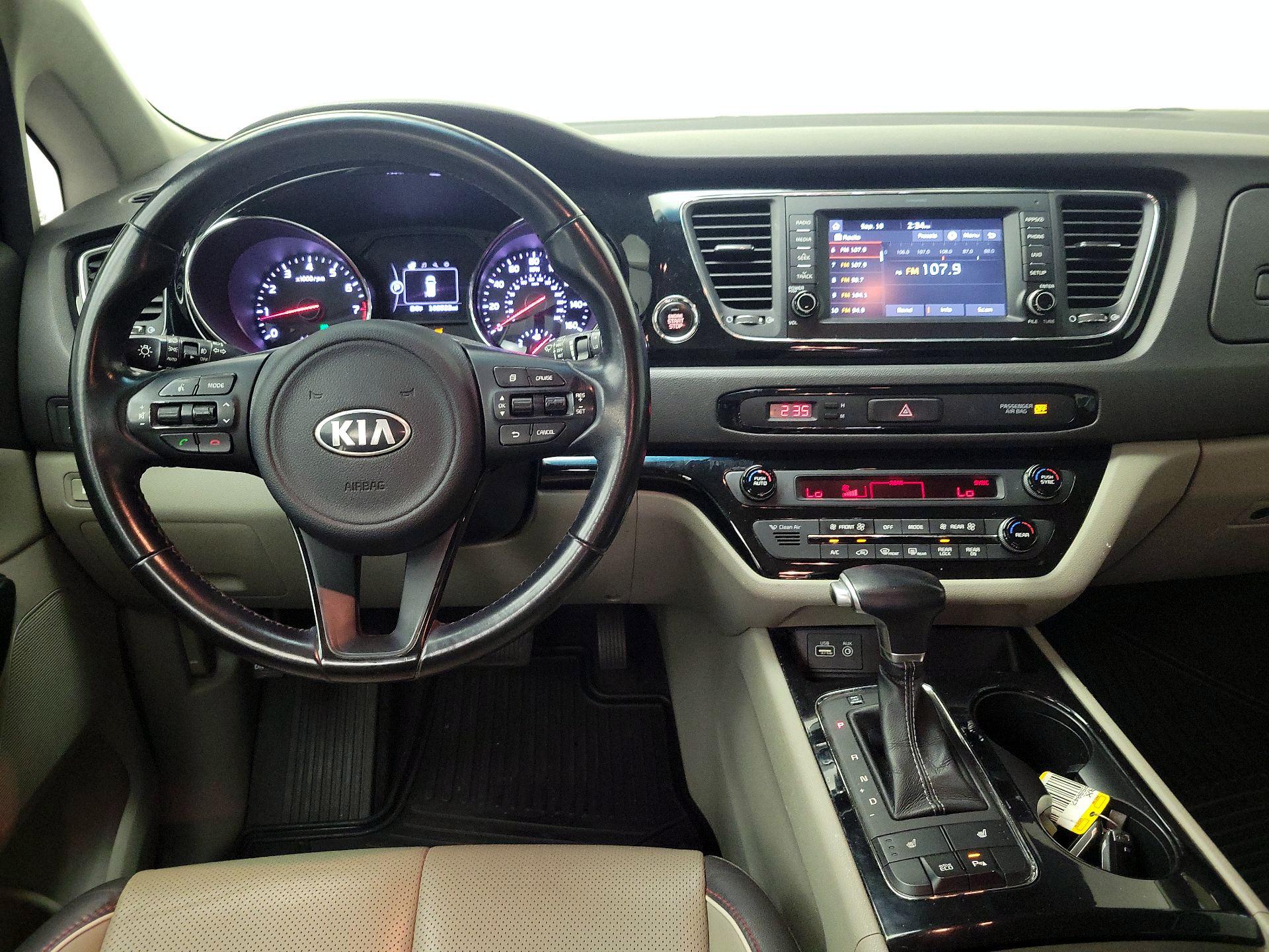 Thumbnail: 2017 Kia Sedona - 10