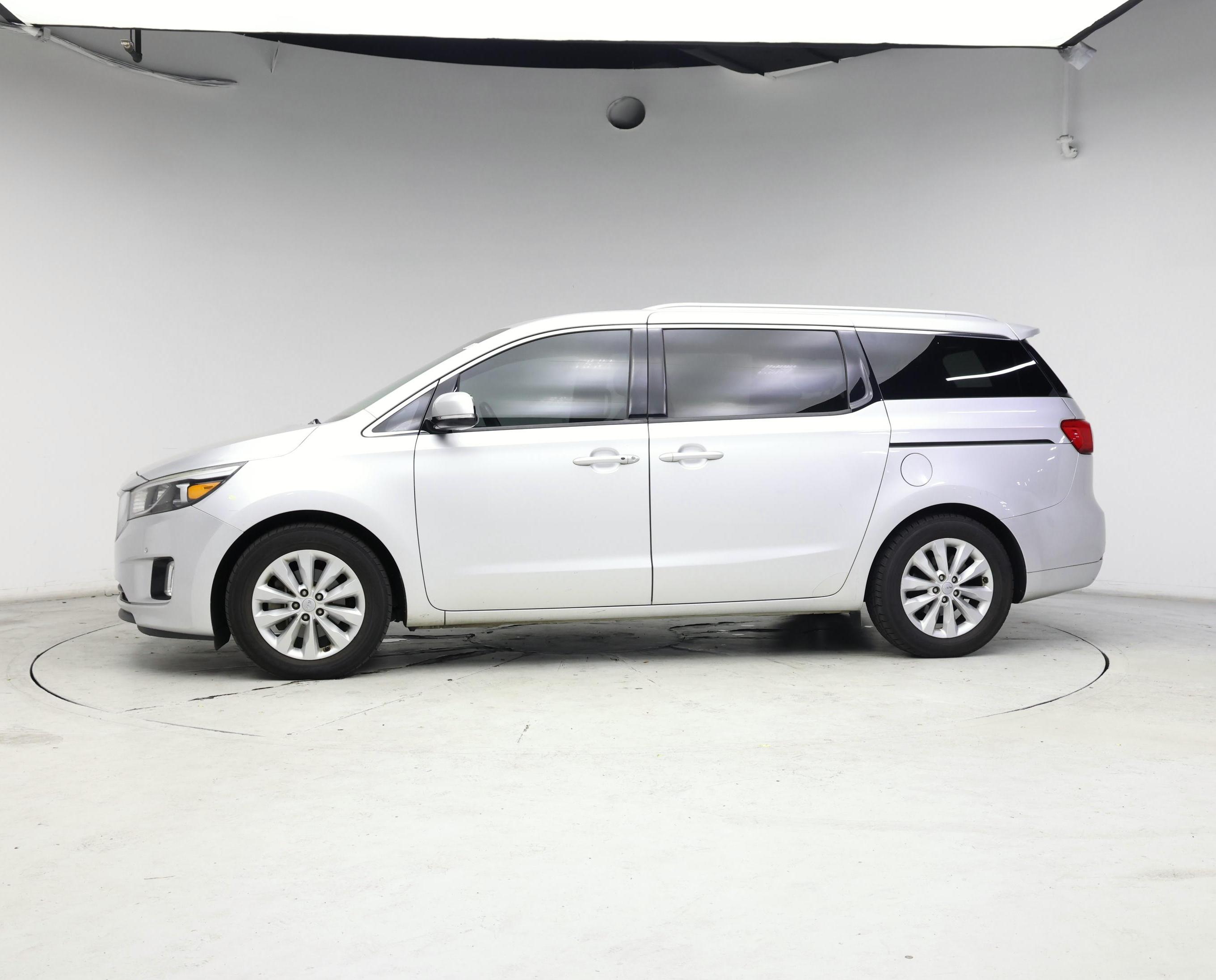Thumbnail: 2017 Kia Sedona - 3