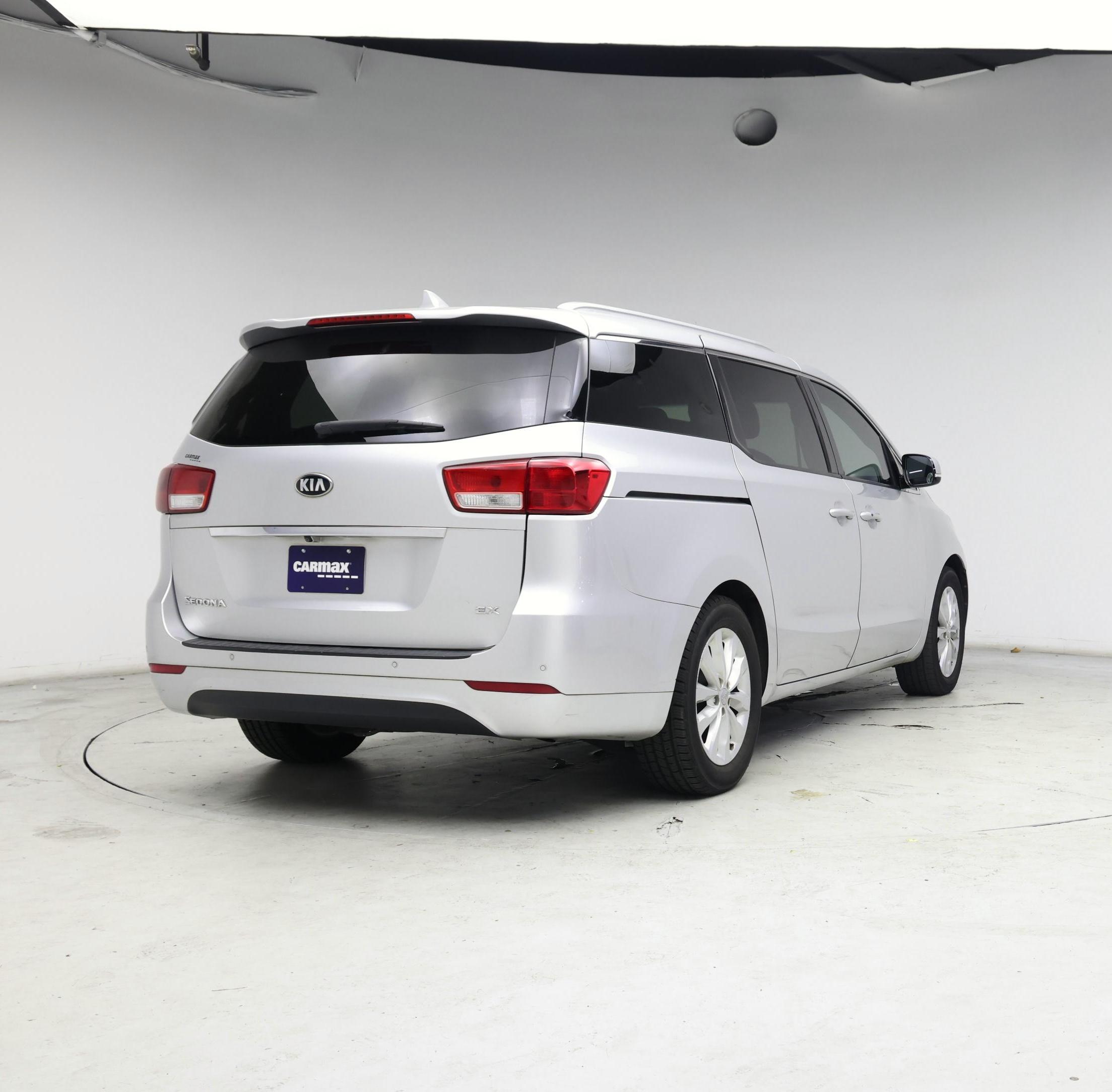 Thumbnail: 2017 Kia Sedona - 8