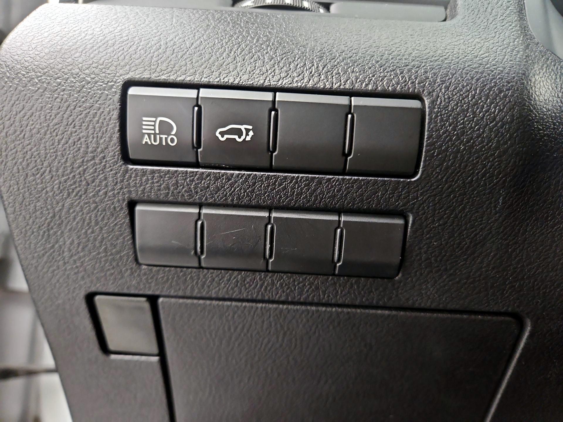 Thumbnail: 2019 Lexus RX - 13