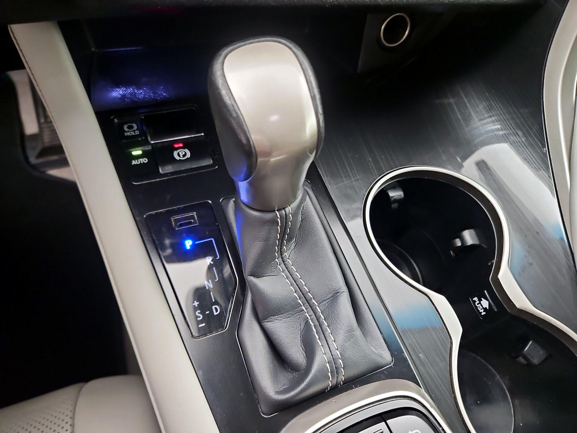Thumbnail: 2019 Lexus RX - 17