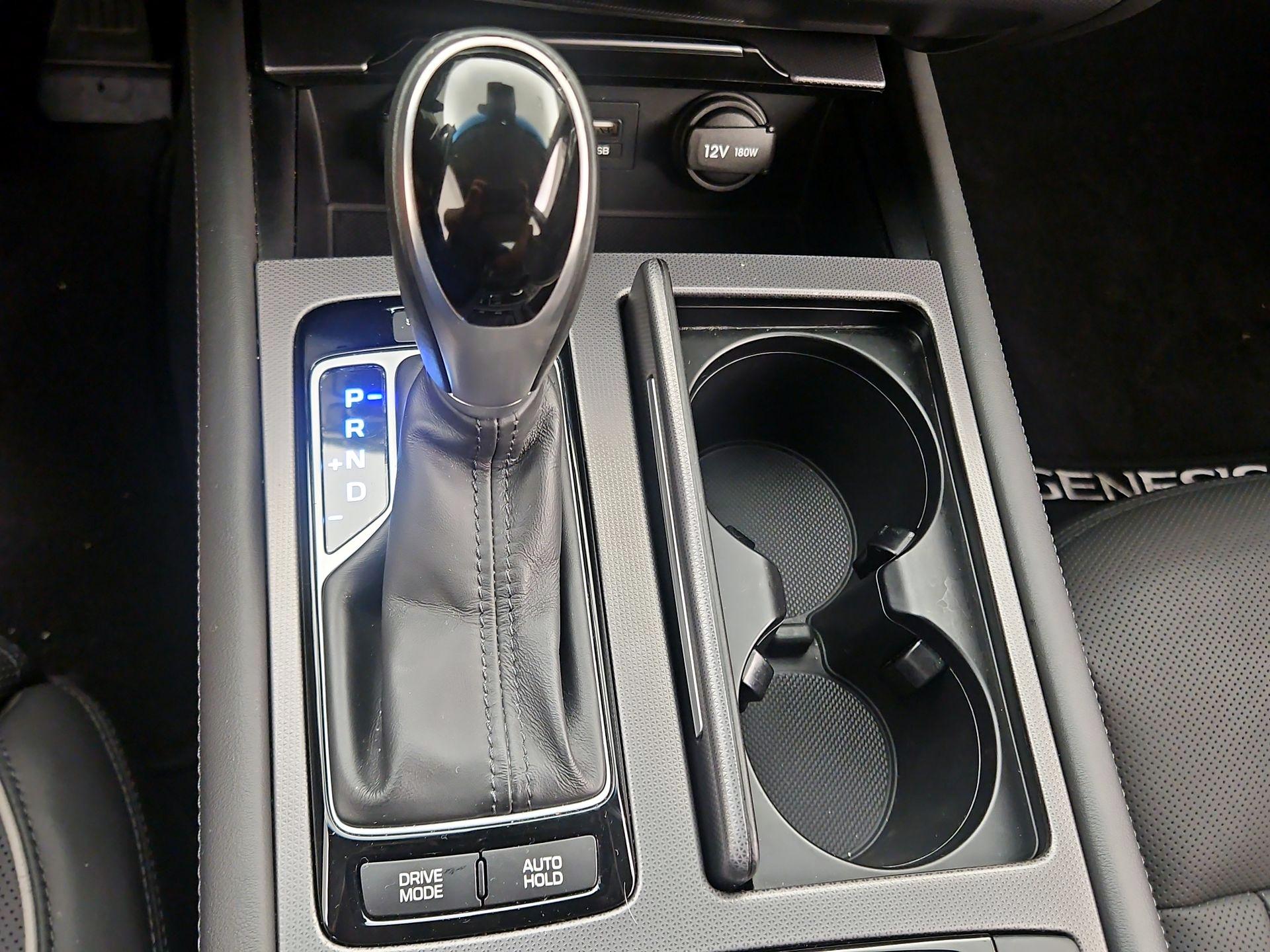 Thumbnail: 2015 Hyundai Genesis - 17