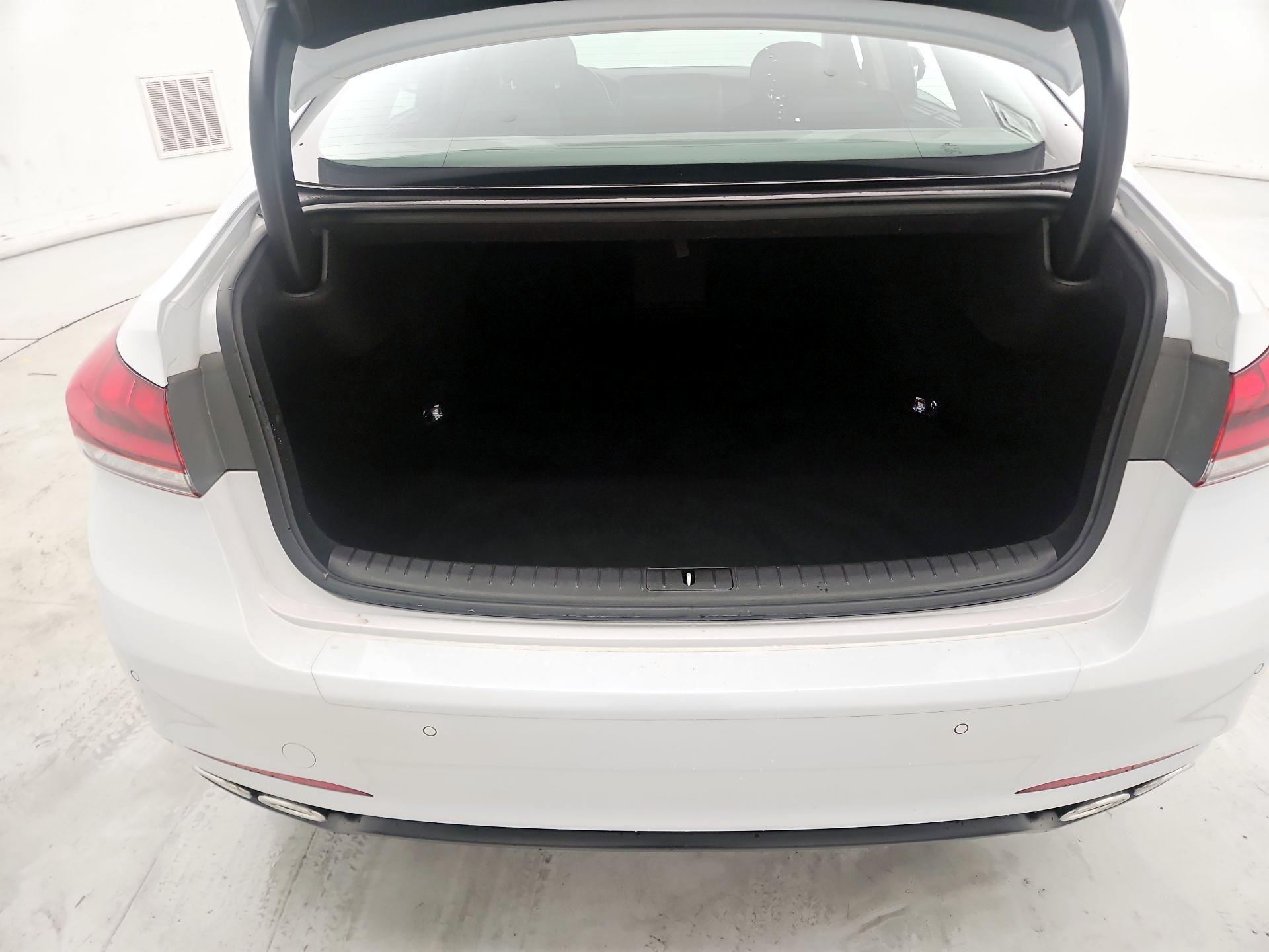 Thumbnail: 2015 Hyundai Genesis - 20