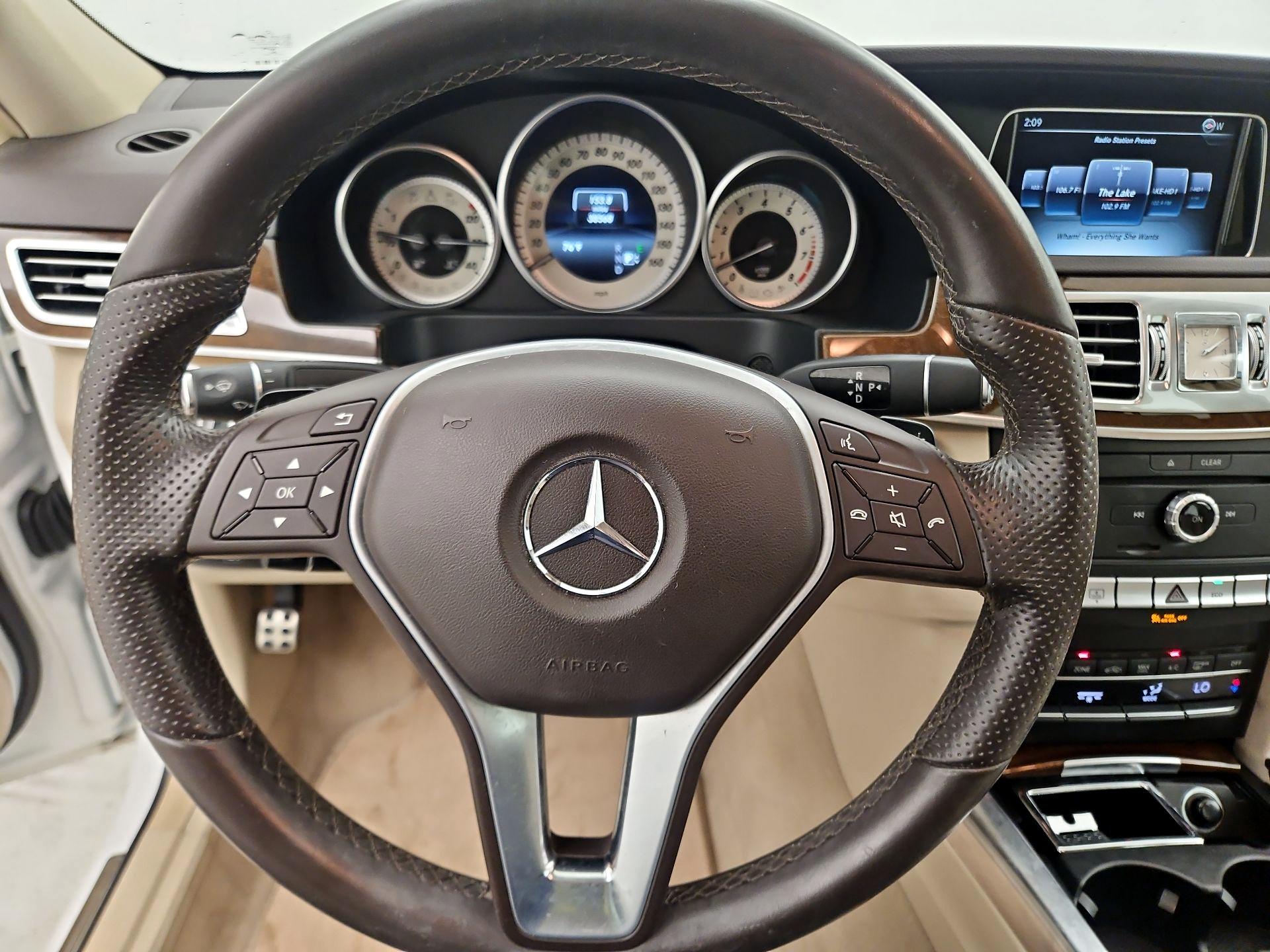 Thumbnail: 2016 Mercedes-Benz E-Class - 10