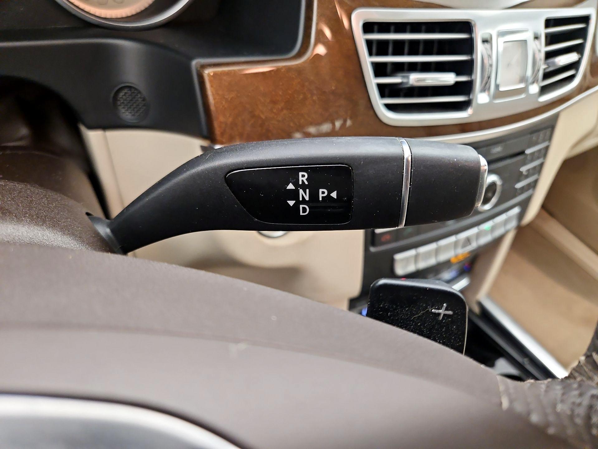 Thumbnail: 2016 Mercedes-Benz E-Class - 17