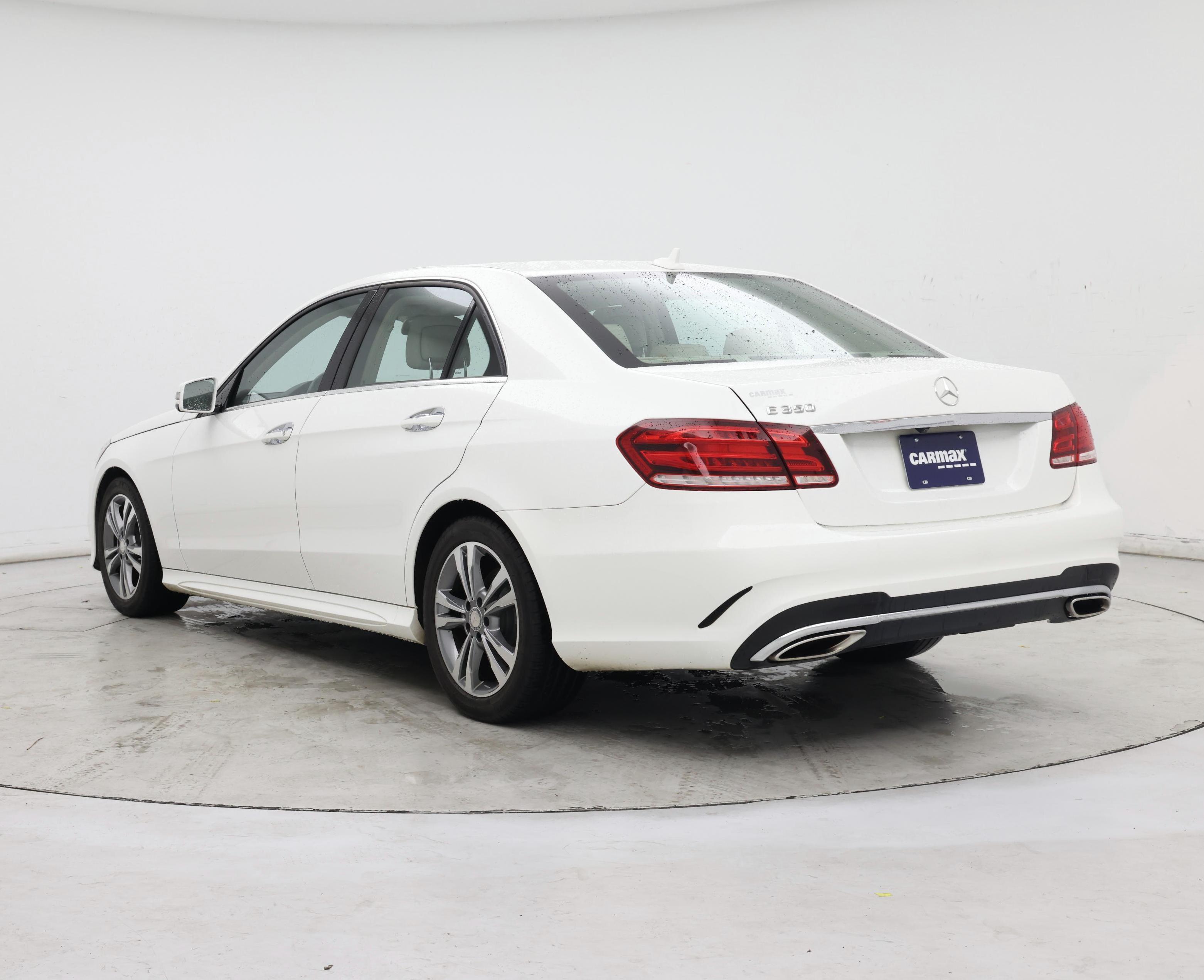Thumbnail: 2016 Mercedes-Benz E-Class - 2