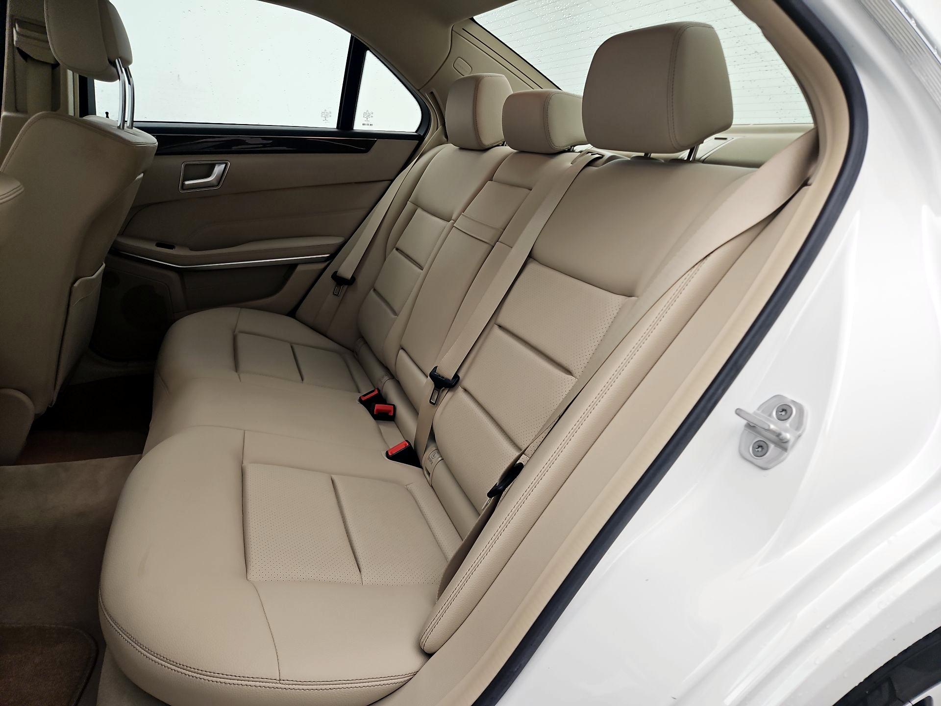 Thumbnail: 2016 Mercedes-Benz E-Class - 19