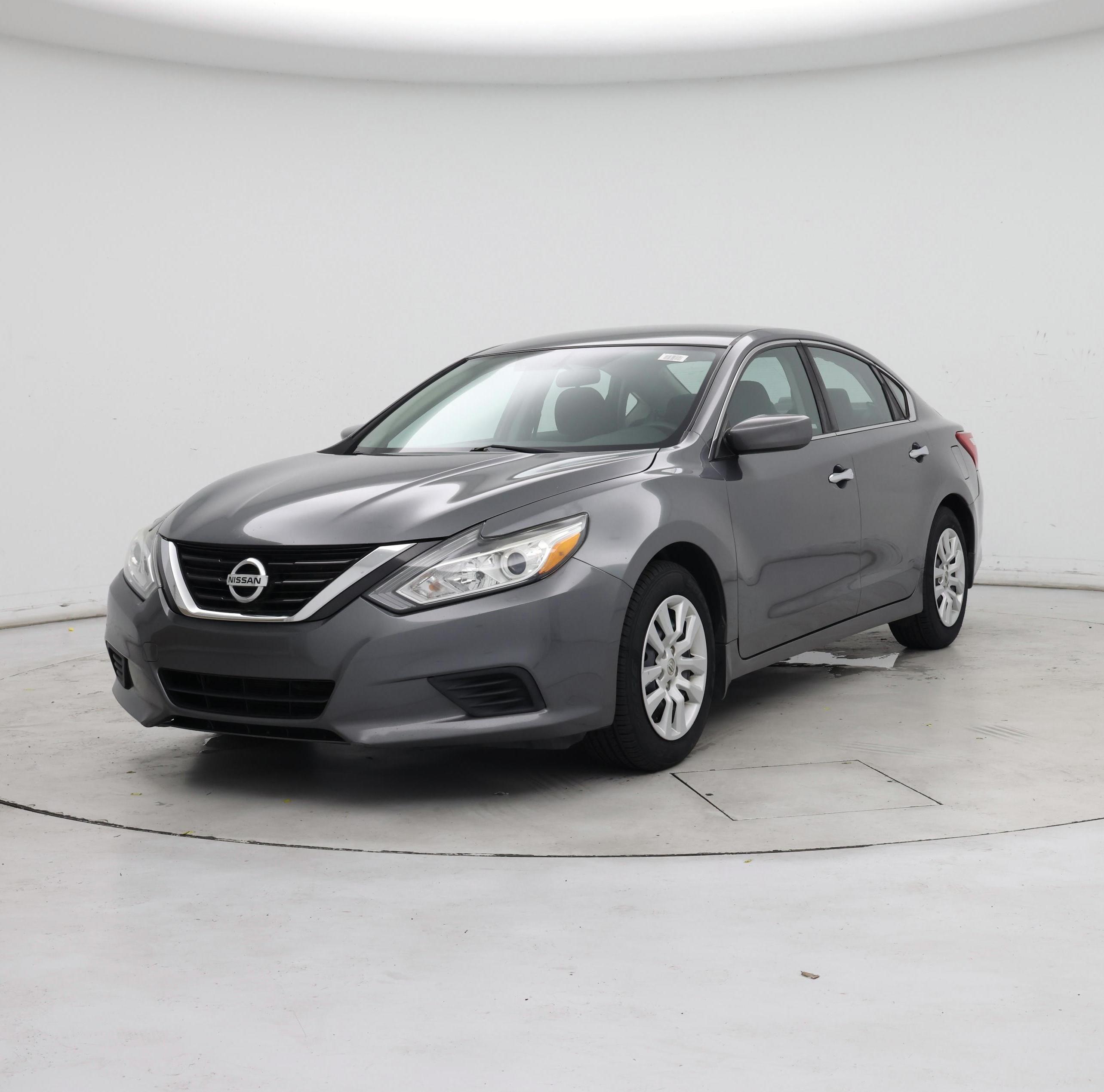 Thumbnail: 2017 Nissan Altima - 4