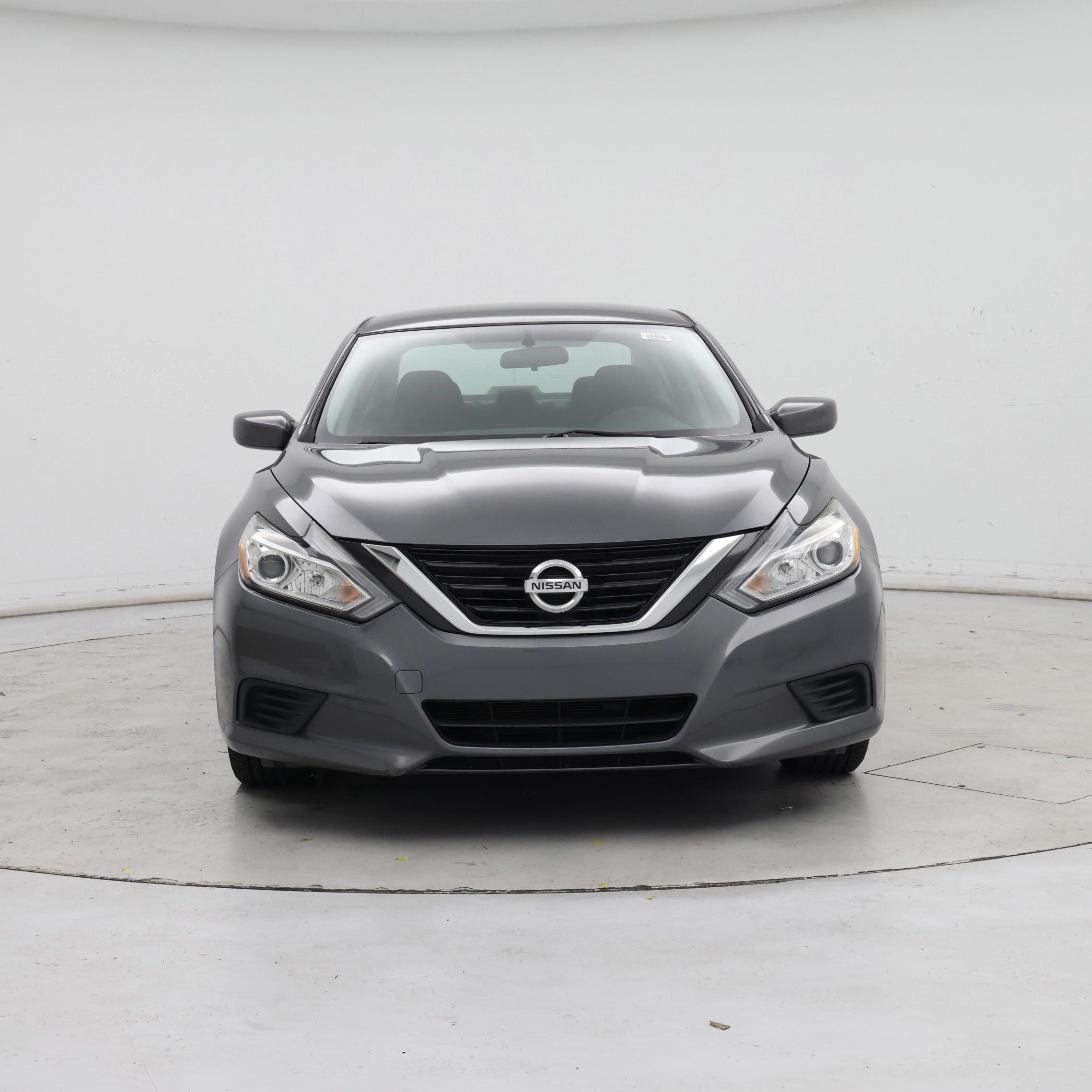 Thumbnail: 2017 Nissan Altima - 5