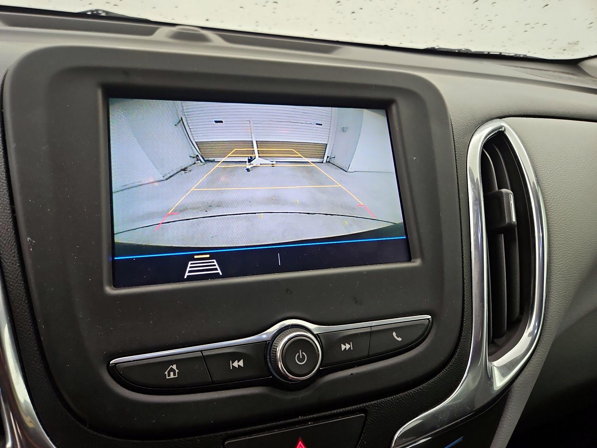 Thumbnail: 2020 Chevrolet Equinox - 14