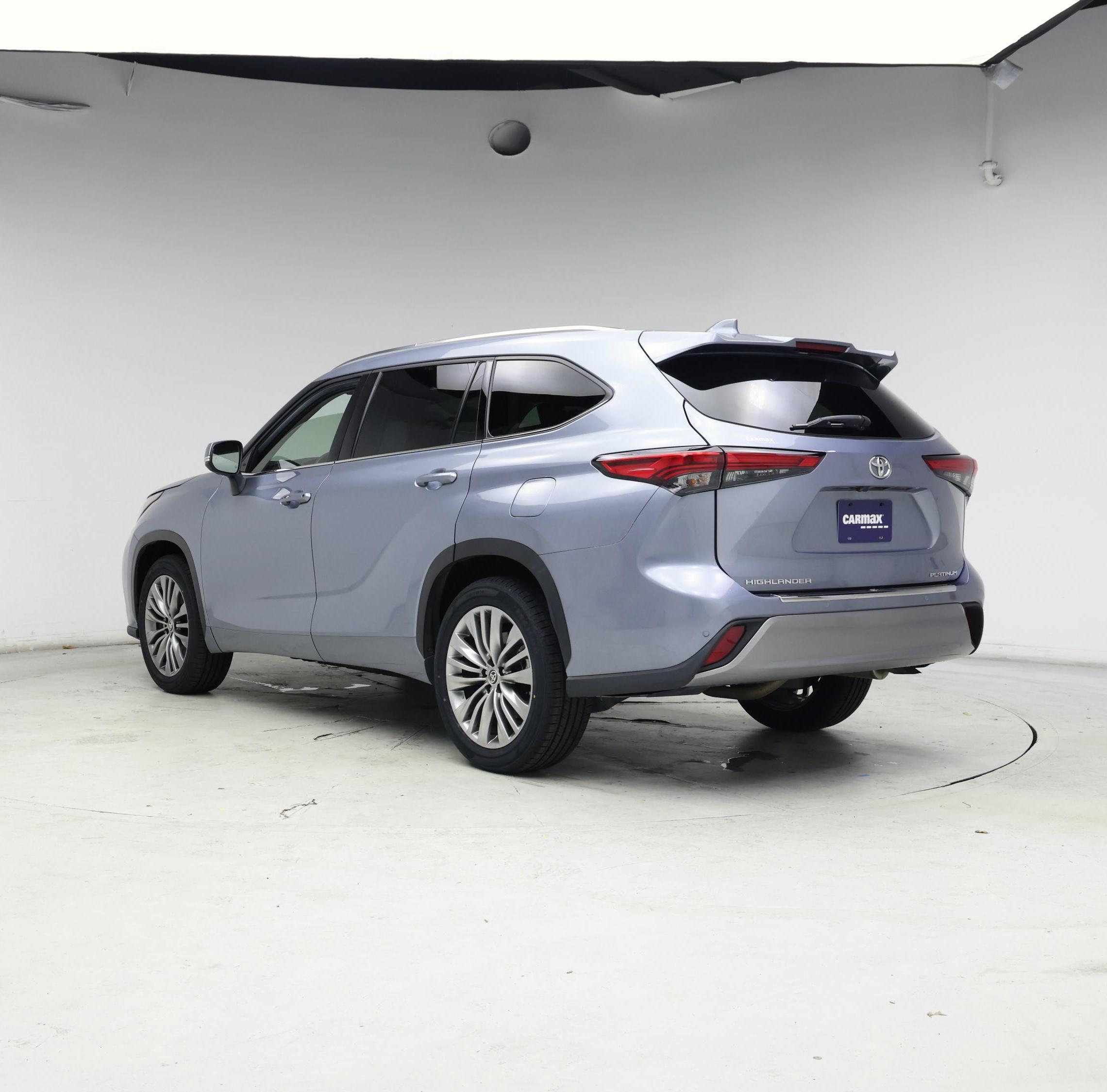 Thumbnail: 2020 Toyota Highlander - 2
