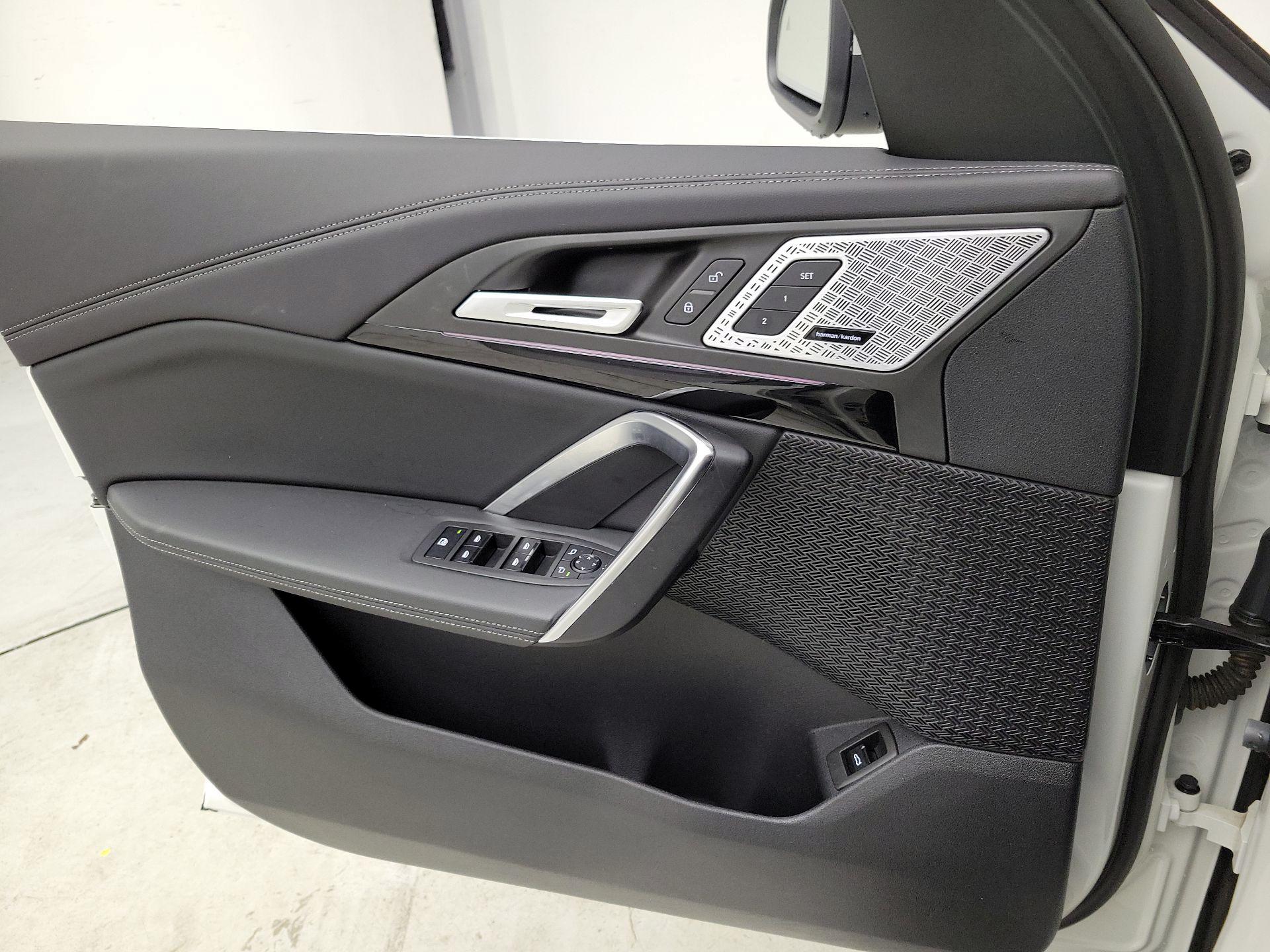 Thumbnail: 2023 BMW X1 - 12