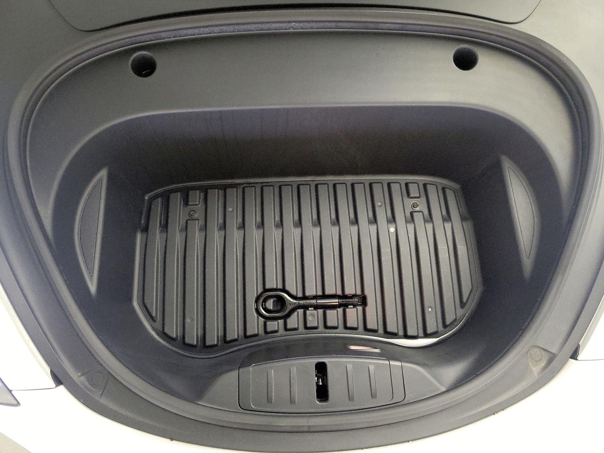 Thumbnail: 2021 Tesla Model 3 - 19