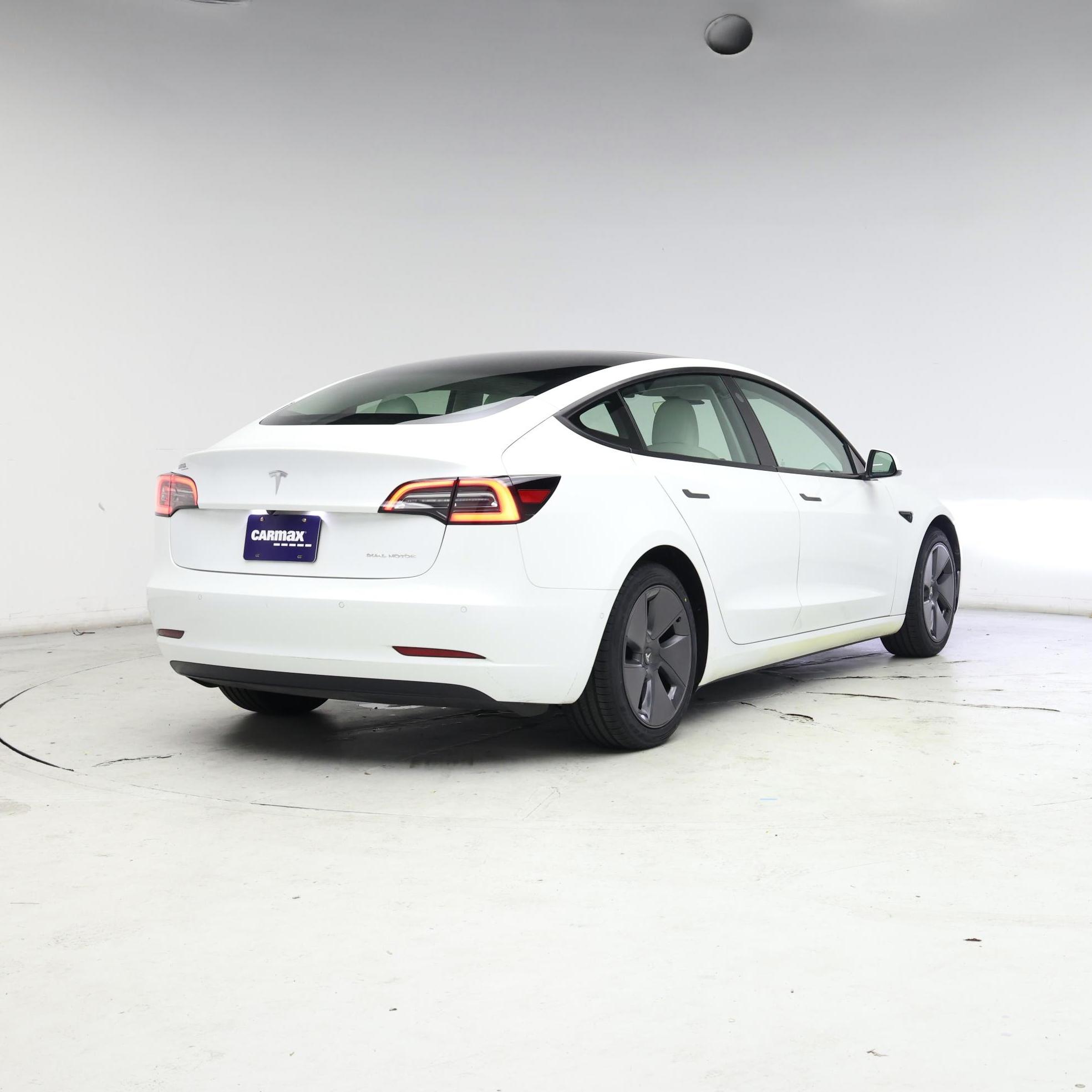 Thumbnail: 2021 Tesla Model 3 - 8
