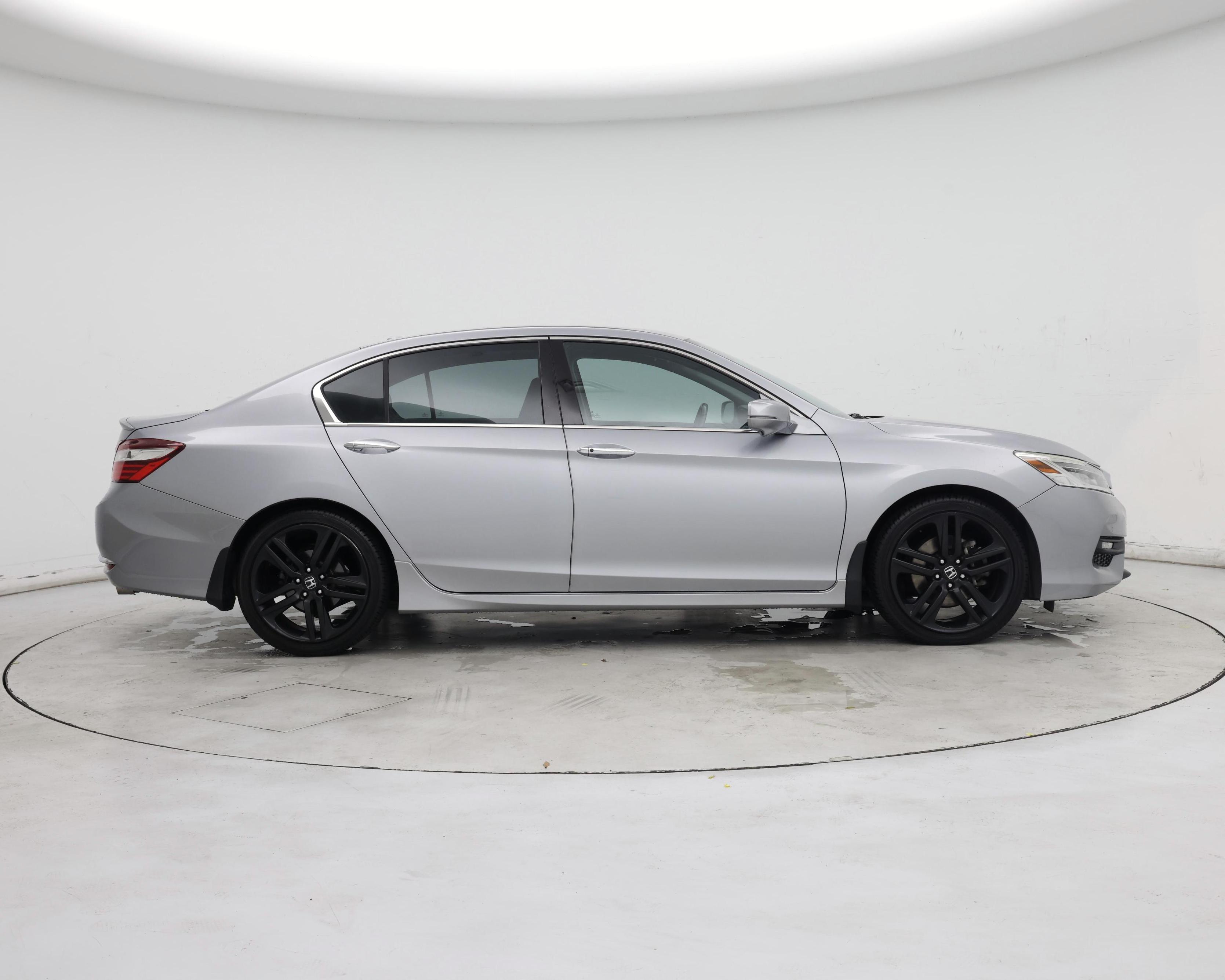 Thumbnail: 2017 Honda Accord - 7