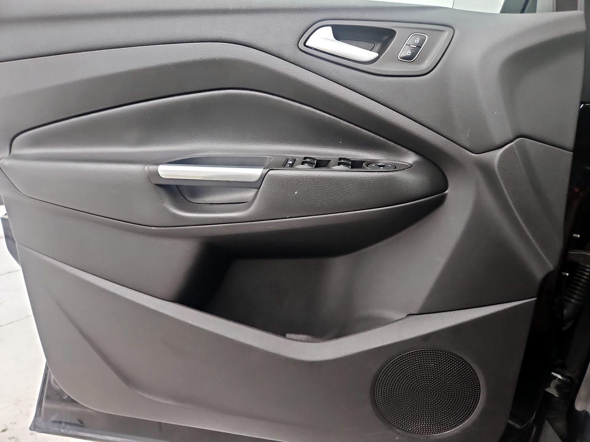 Thumbnail: 2017 Ford Escape - 12