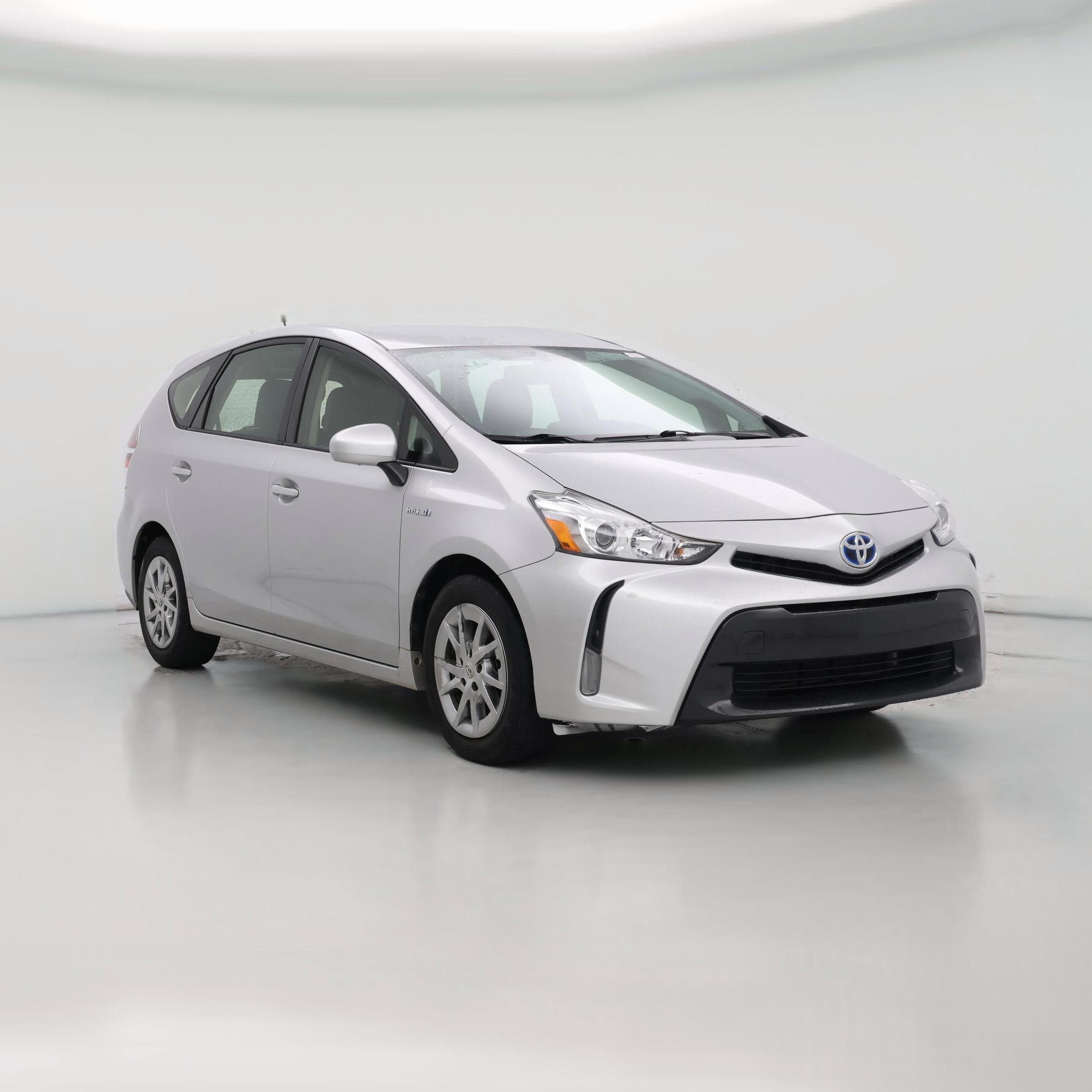 Thumbnail: 2015 Toyota Prius v - 1