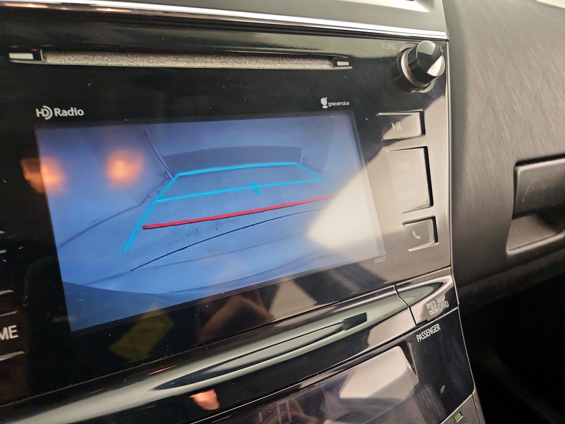 Thumbnail: 2015 Toyota Prius v - 14