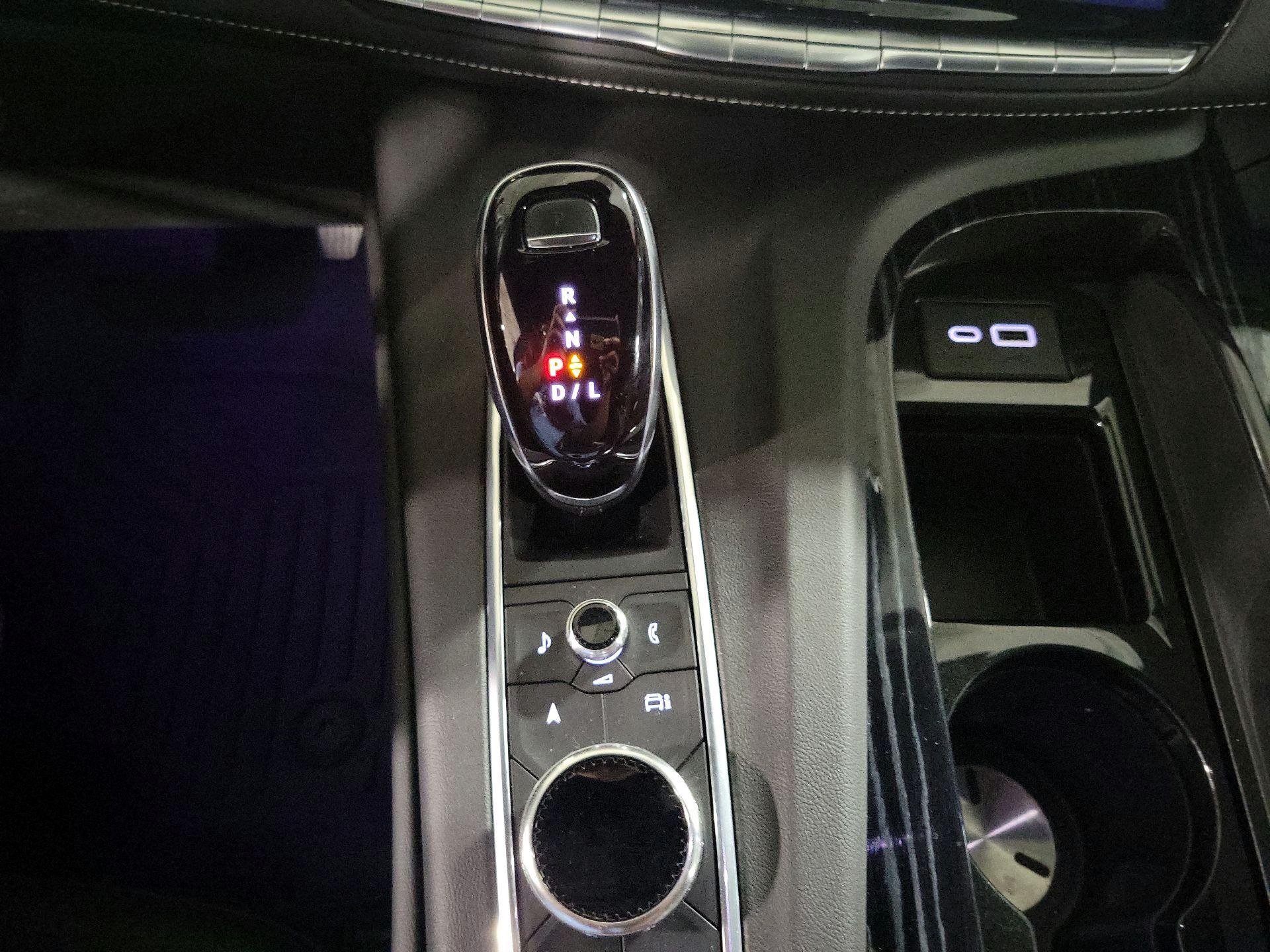 Thumbnail: 2021 Cadillac Escalade - 18