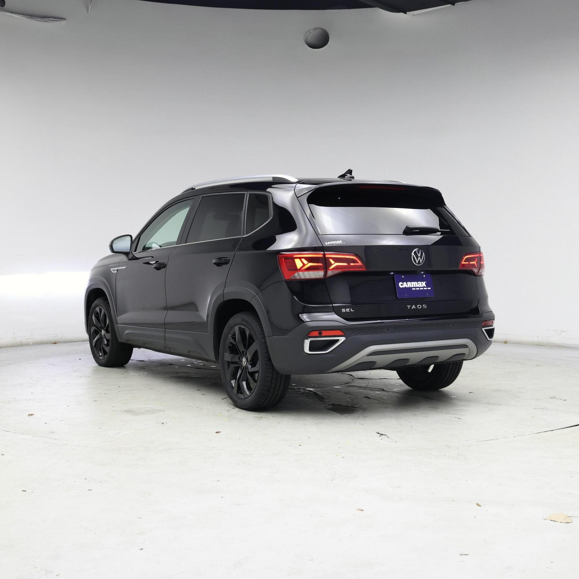 Thumbnail: 2022 Volkswagen Taos - 2
