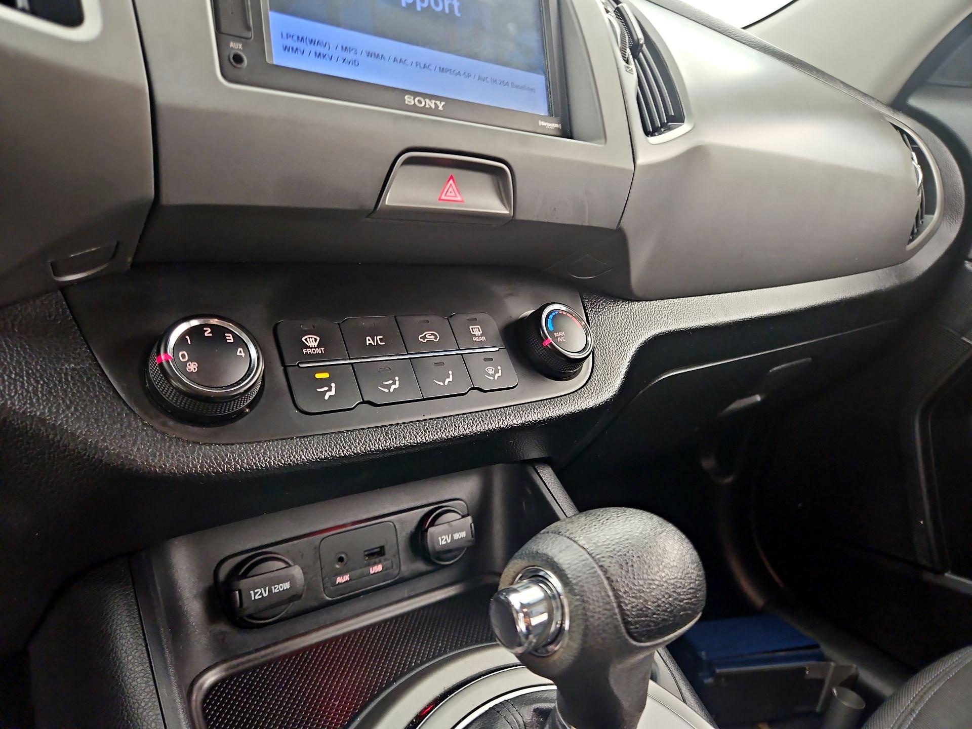 Thumbnail: 2014 Kia Sportage - 15