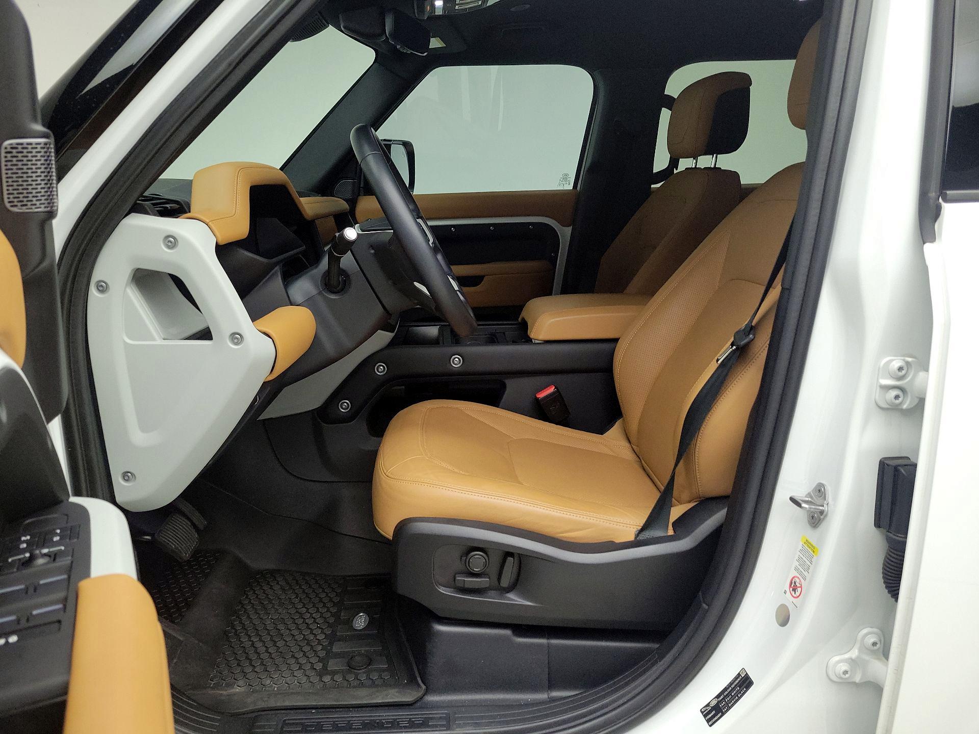 Thumbnail: 2024 Land Rover Defender - 11