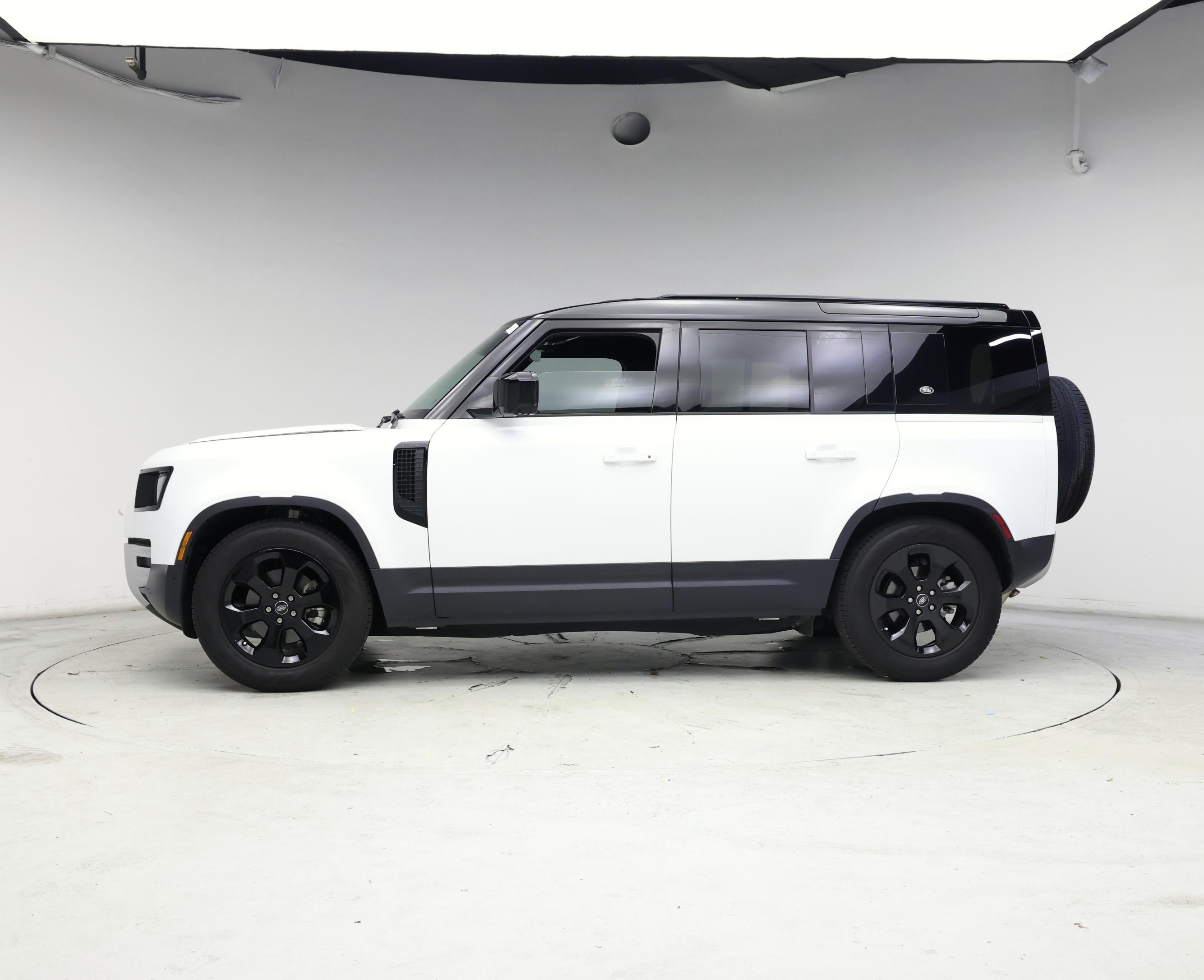 Thumbnail: 2024 Land Rover Defender - 3